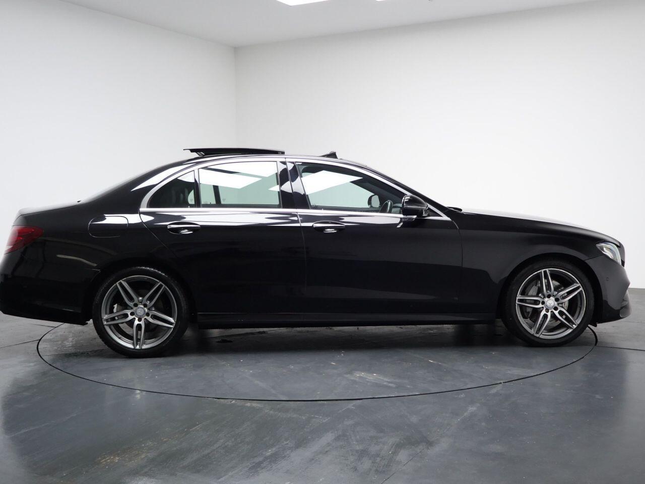 Mercedes-benz E Class - Image 8