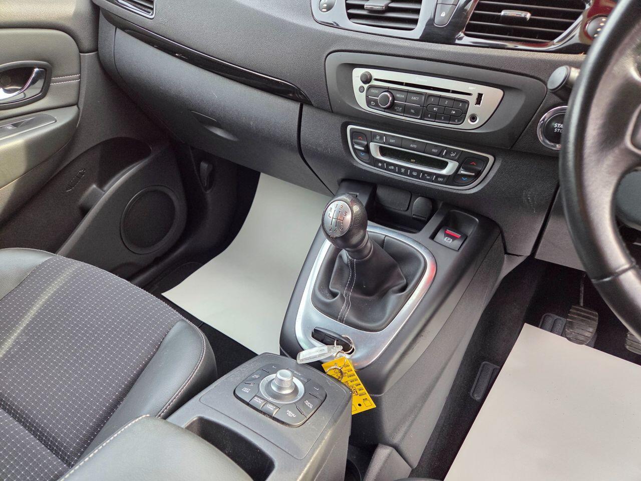 Renault Scenic - Image 16