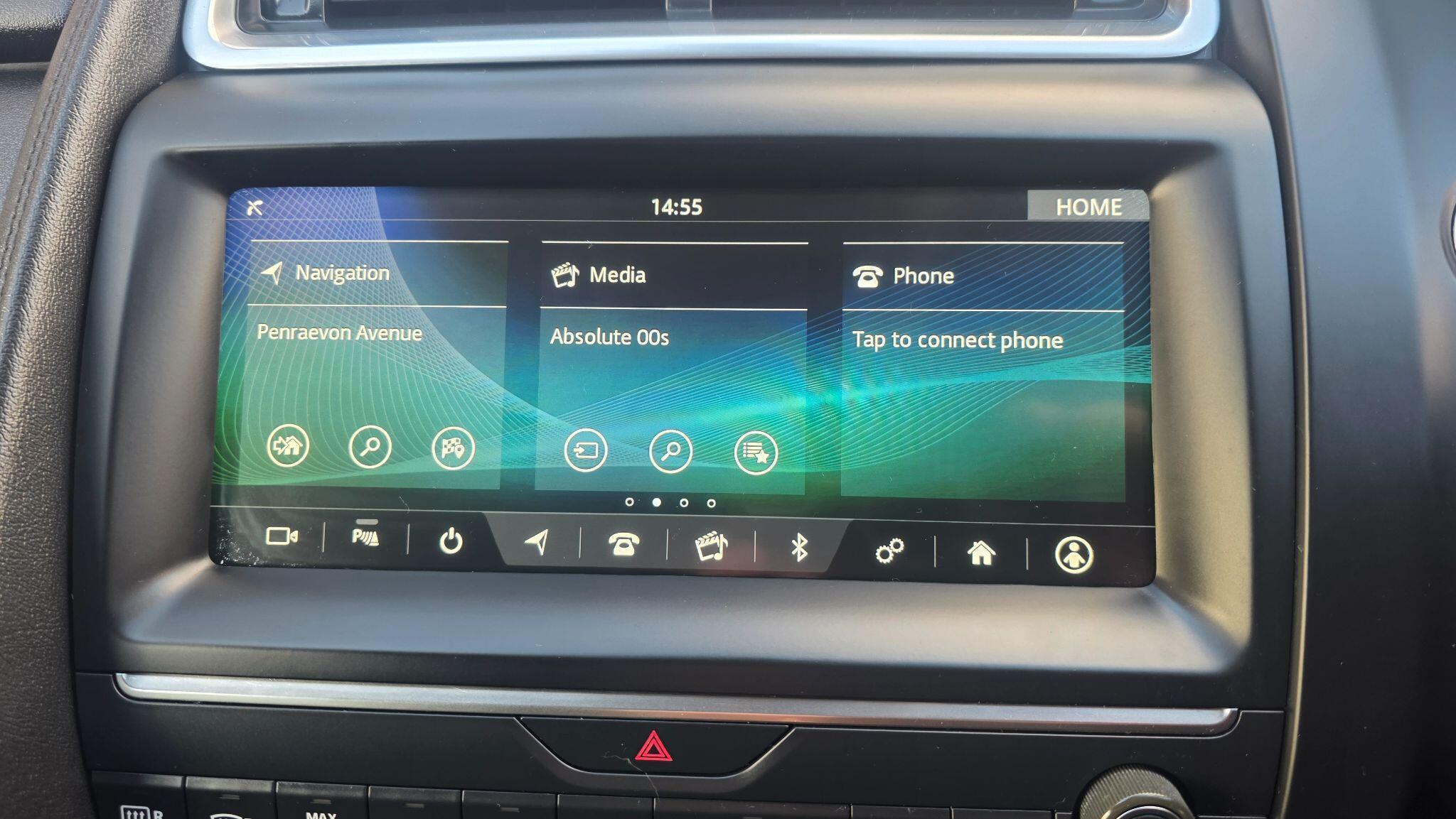 Jaguar E-Pace - Image 30