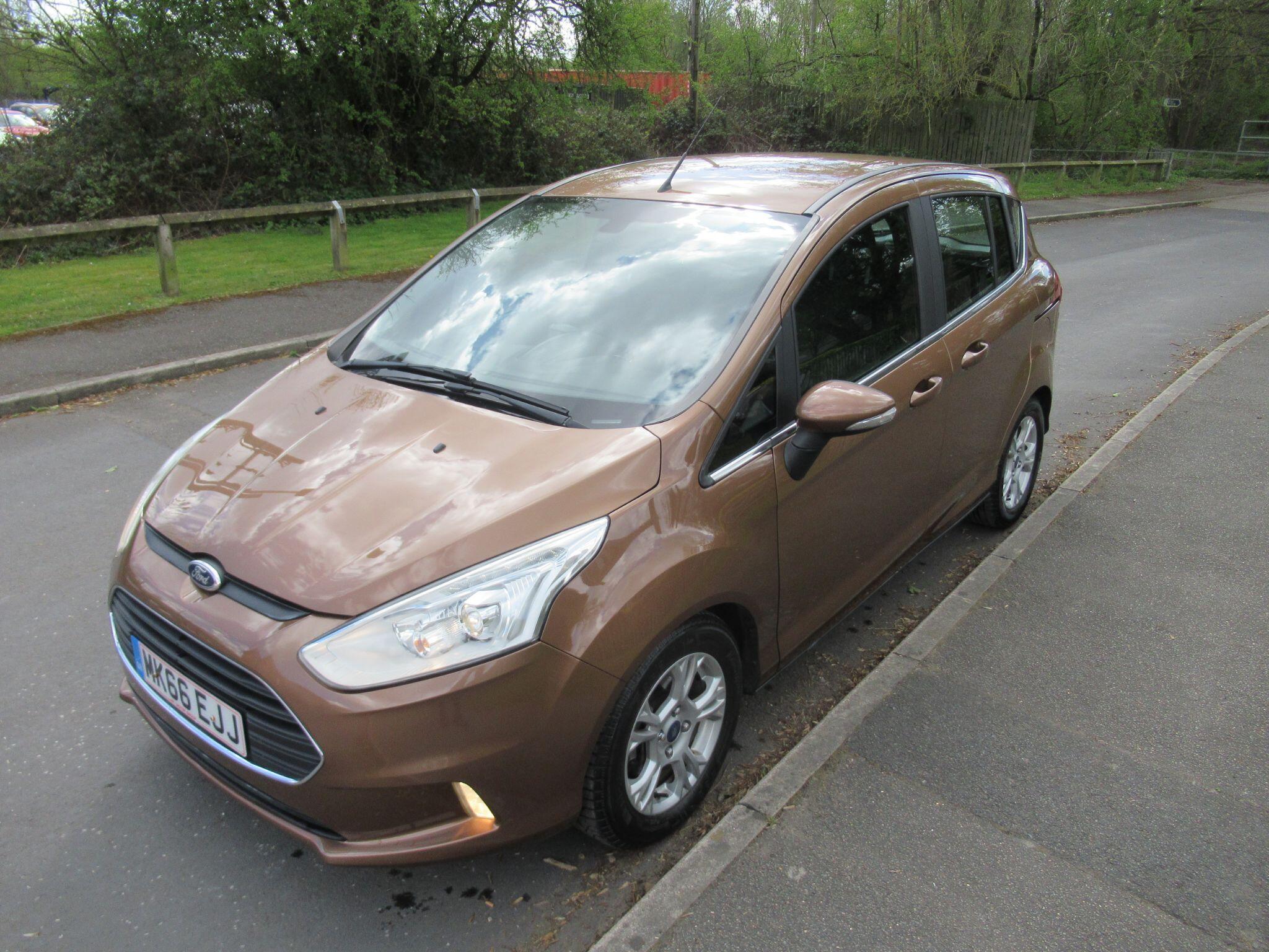 Ford B-Max - Image 10