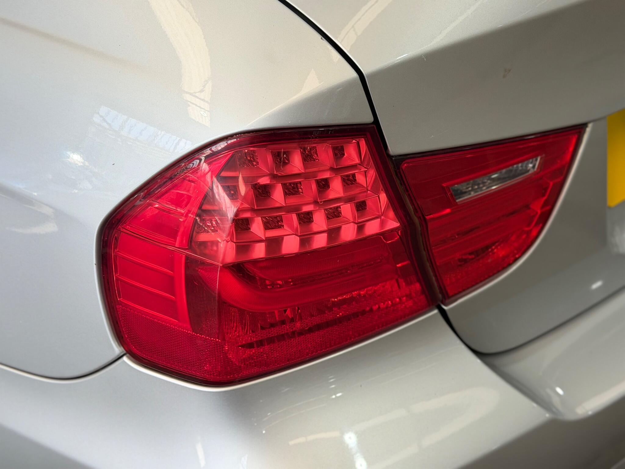 BMW 3 Series - Image 10