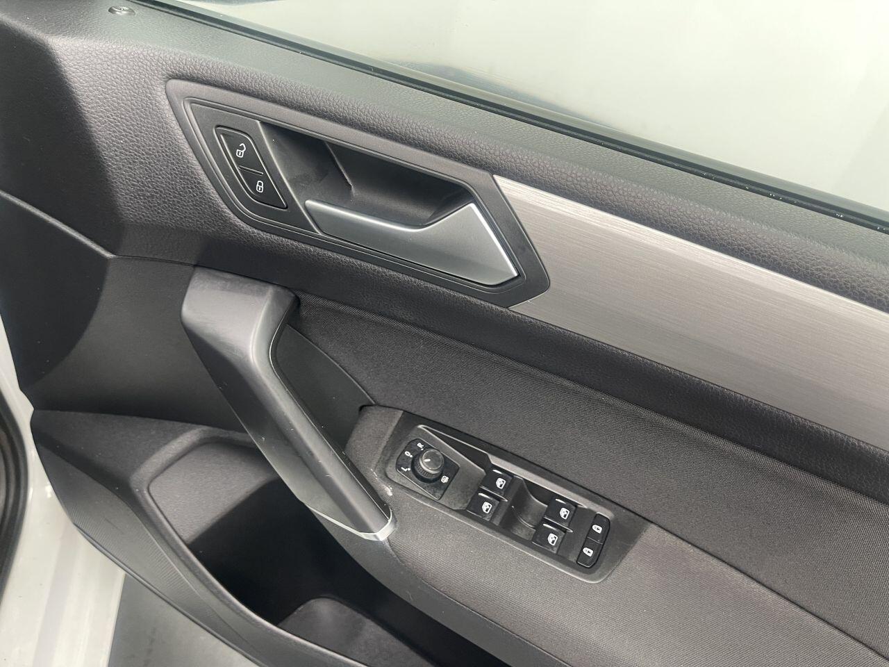 Volkswagen Touran - Image 19