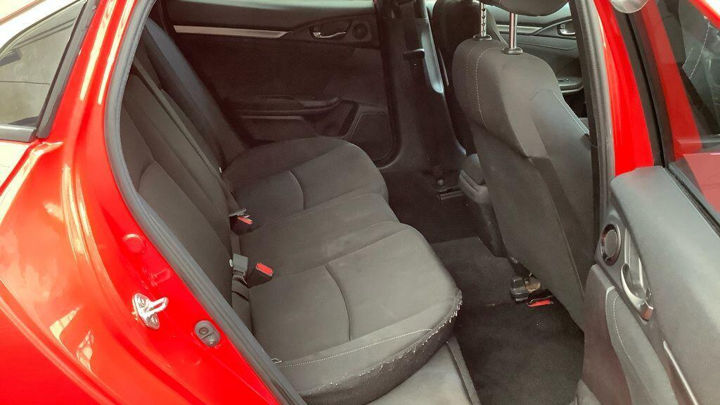 Honda Civic - Image 9