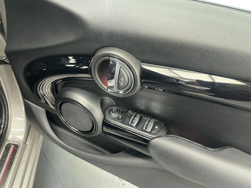 MINI Hatch - Image 18