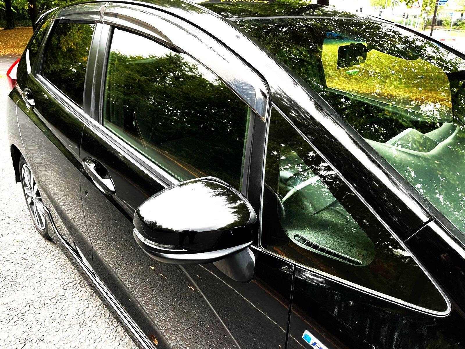 Honda FIT - Image 17