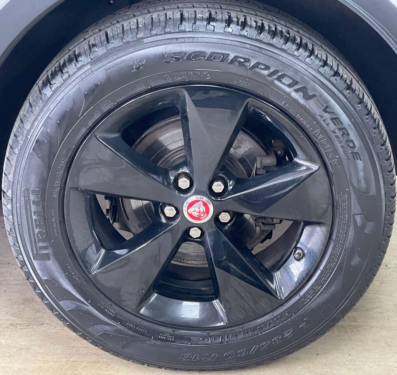 Jaguar E-Pace - Image 13