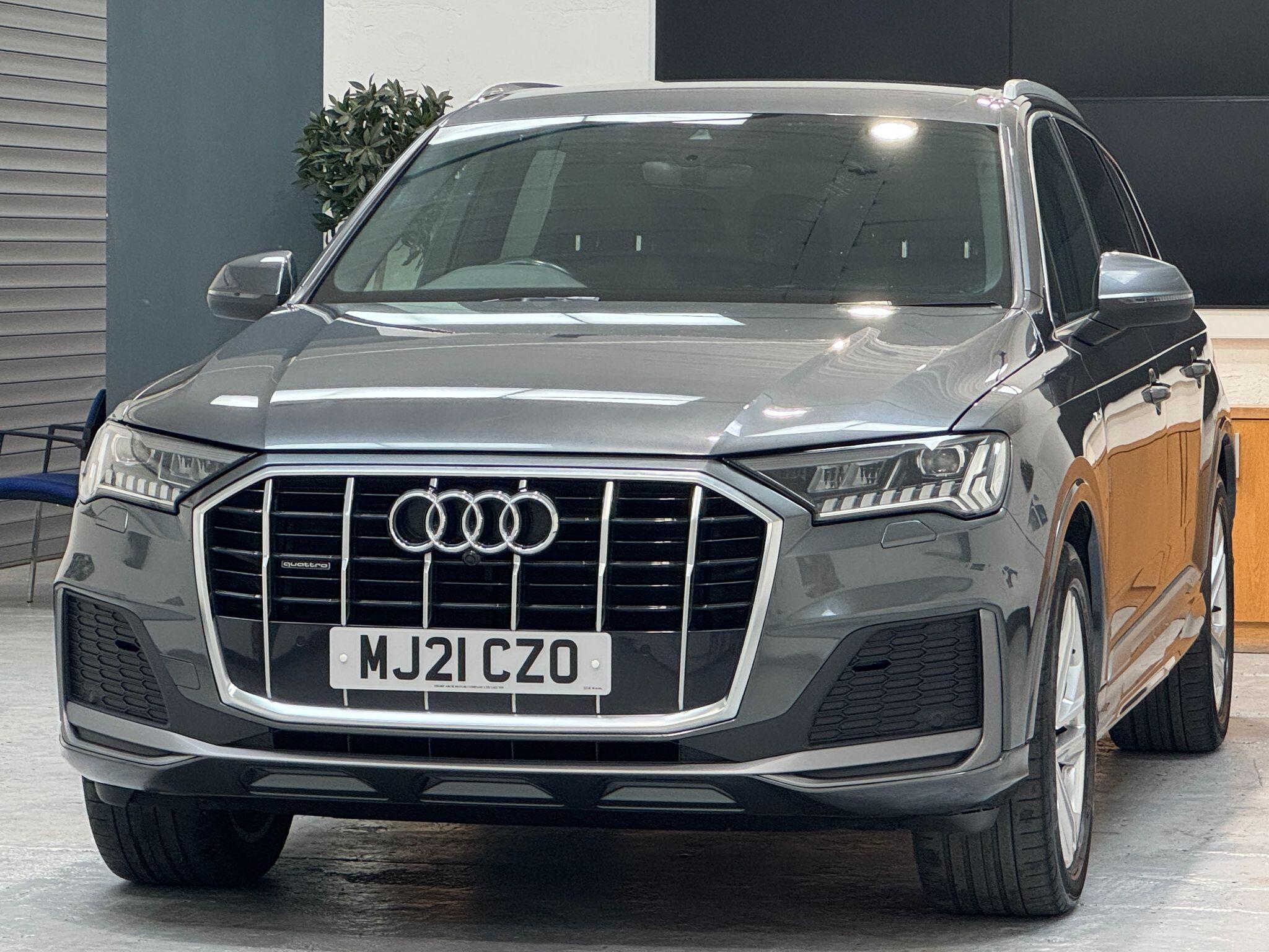 Audi Q7 - Image 4