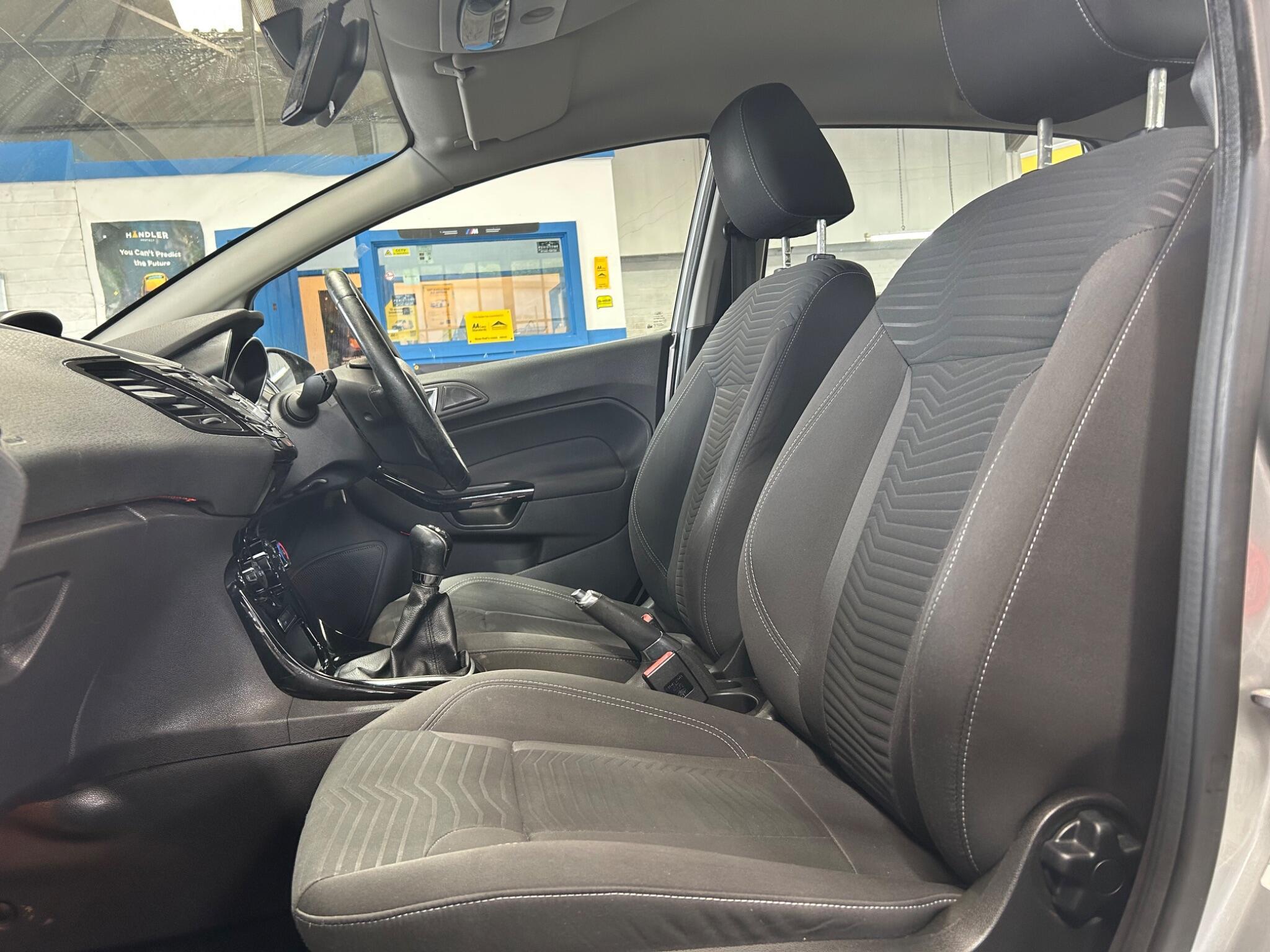 Ford Fiesta - Image 18