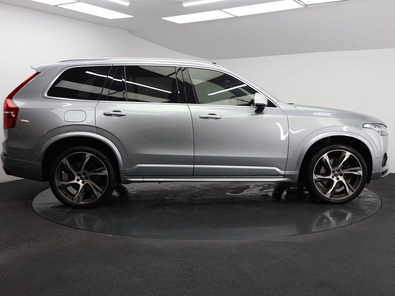 Volvo XC90 - Image 14