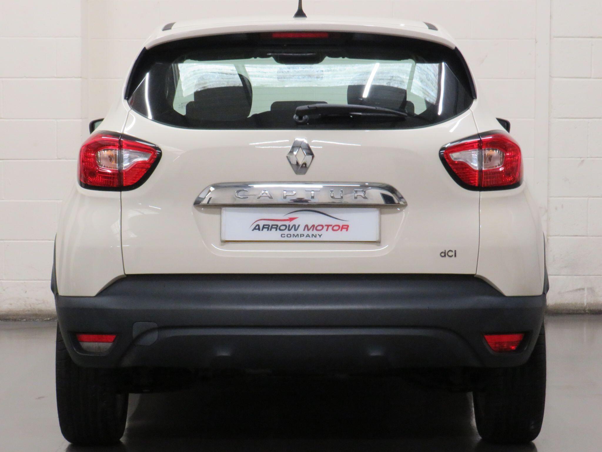 Renault Captur - Image 4
