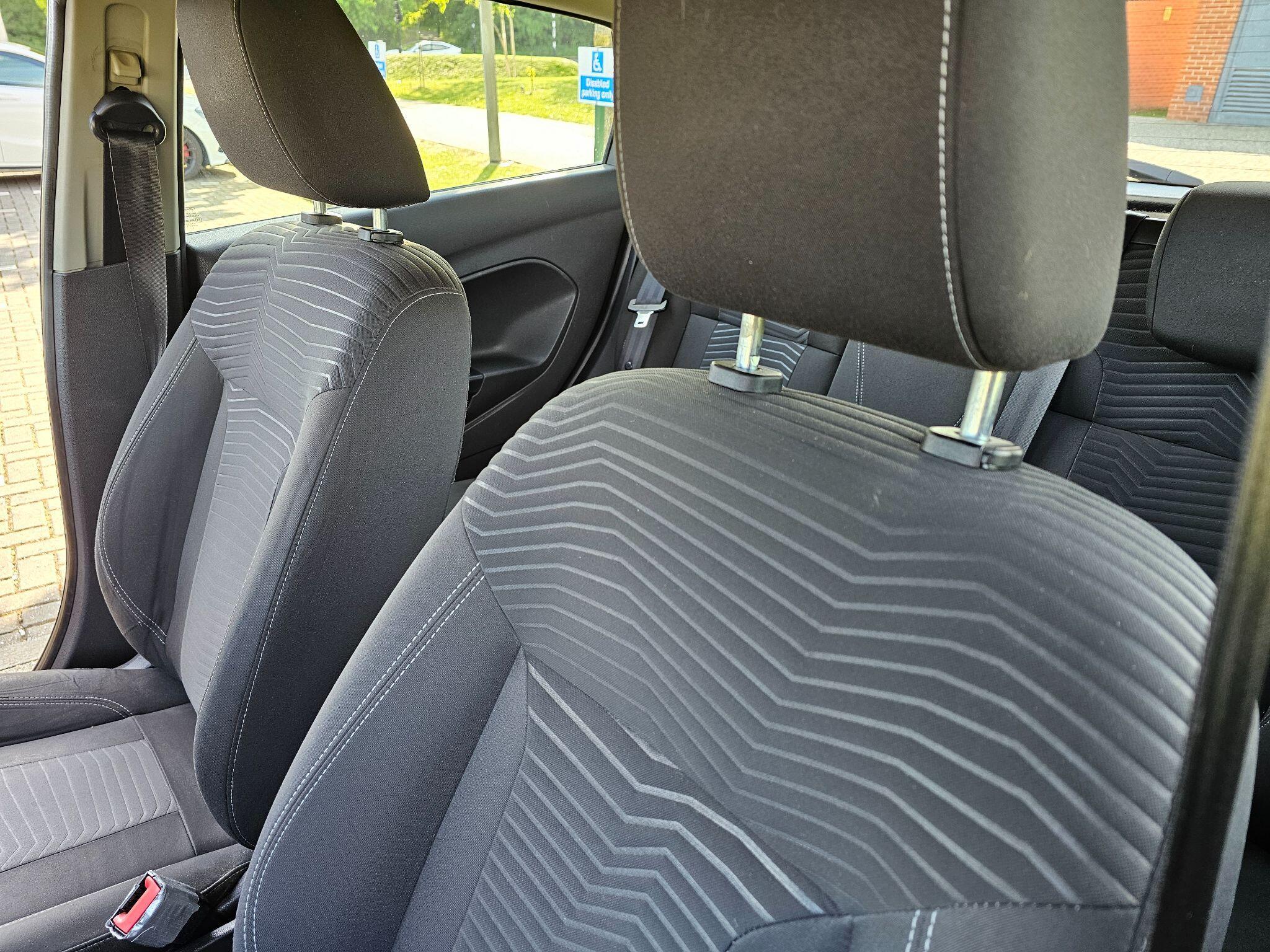 Ford Fiesta - Image 16