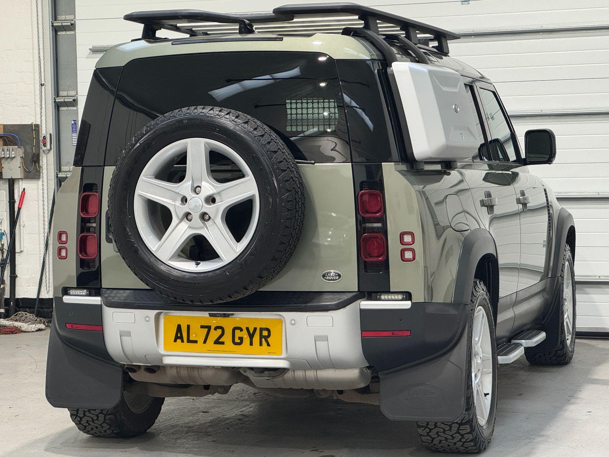 Land Rover Defender 110 - Image 12