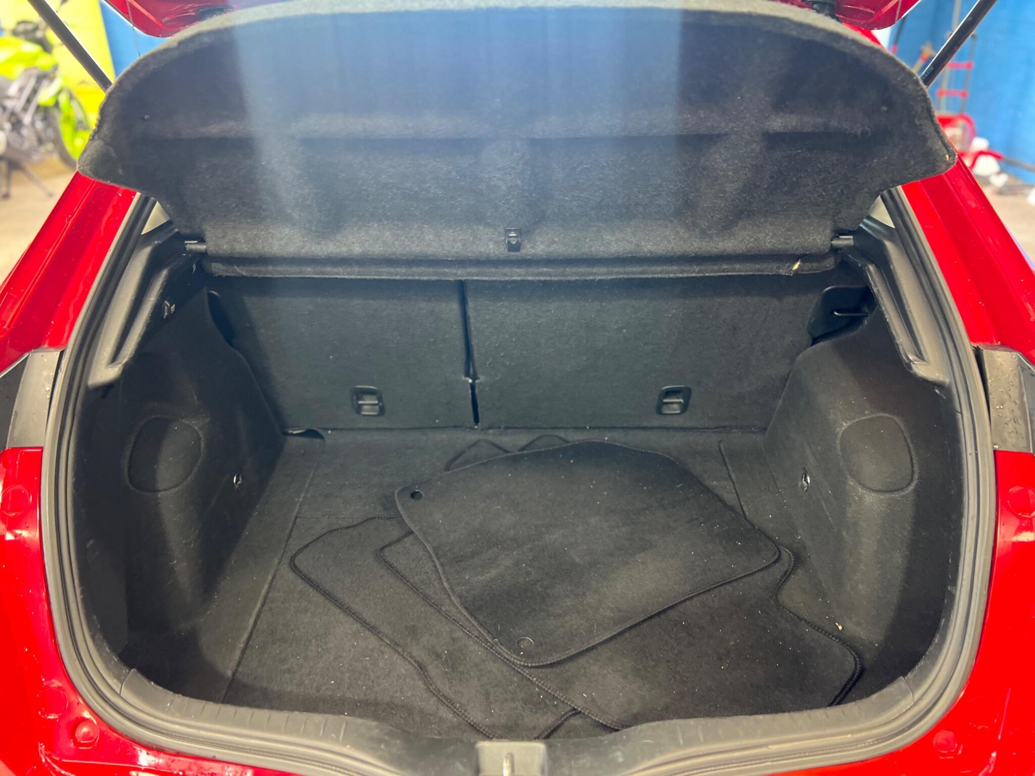 Honda Civic - Image 12