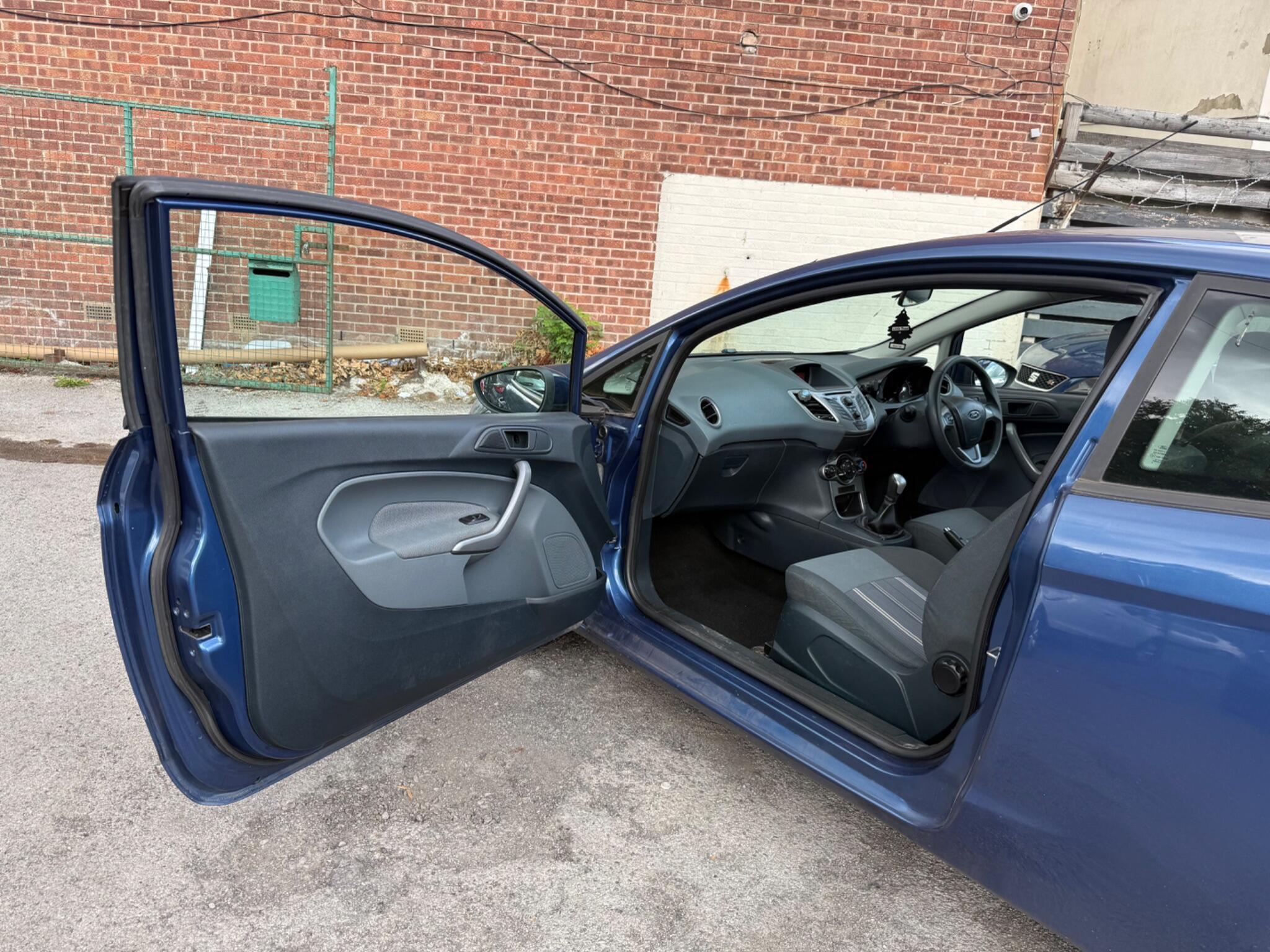 Ford Fiesta - Image 20