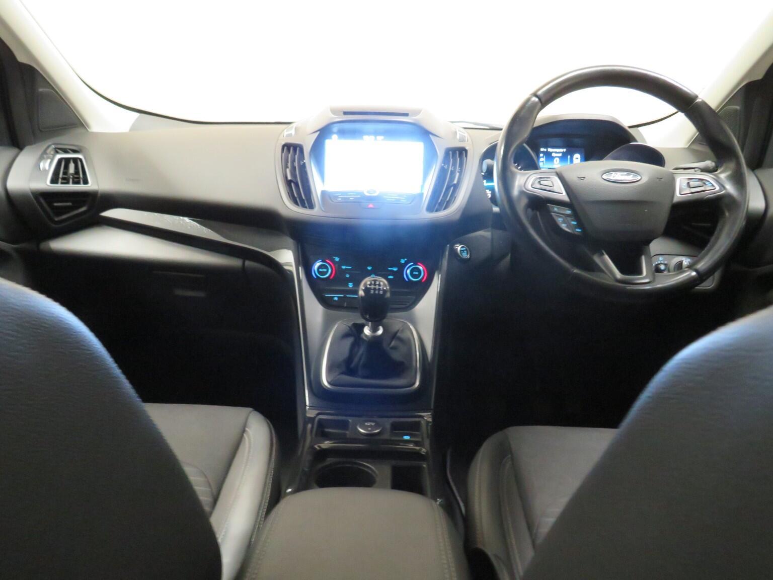 Ford Kuga - Image 14