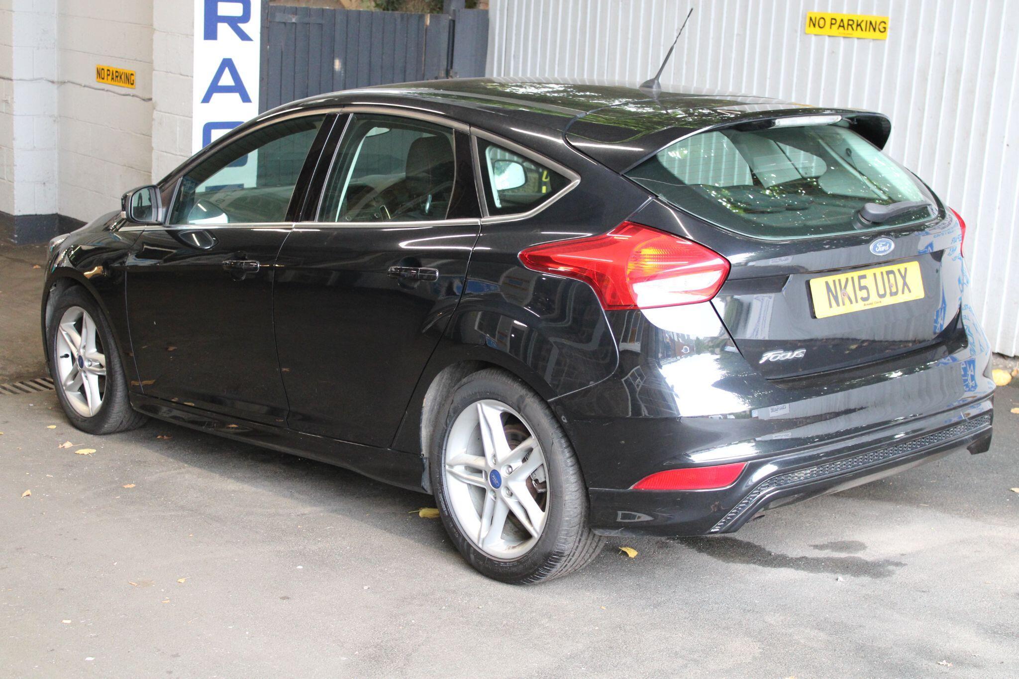 Ford Focus - Image 2