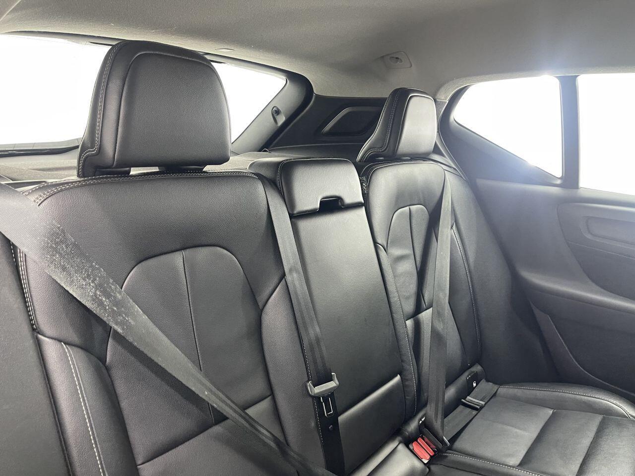 Volvo XC40 - Image 24