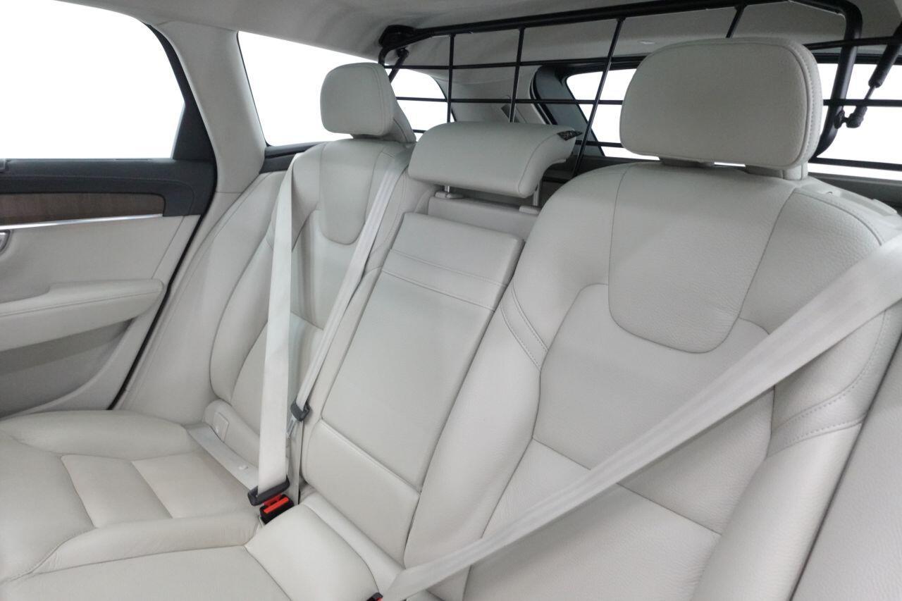 Volvo V90 CROSS COUNTRY - Image 13