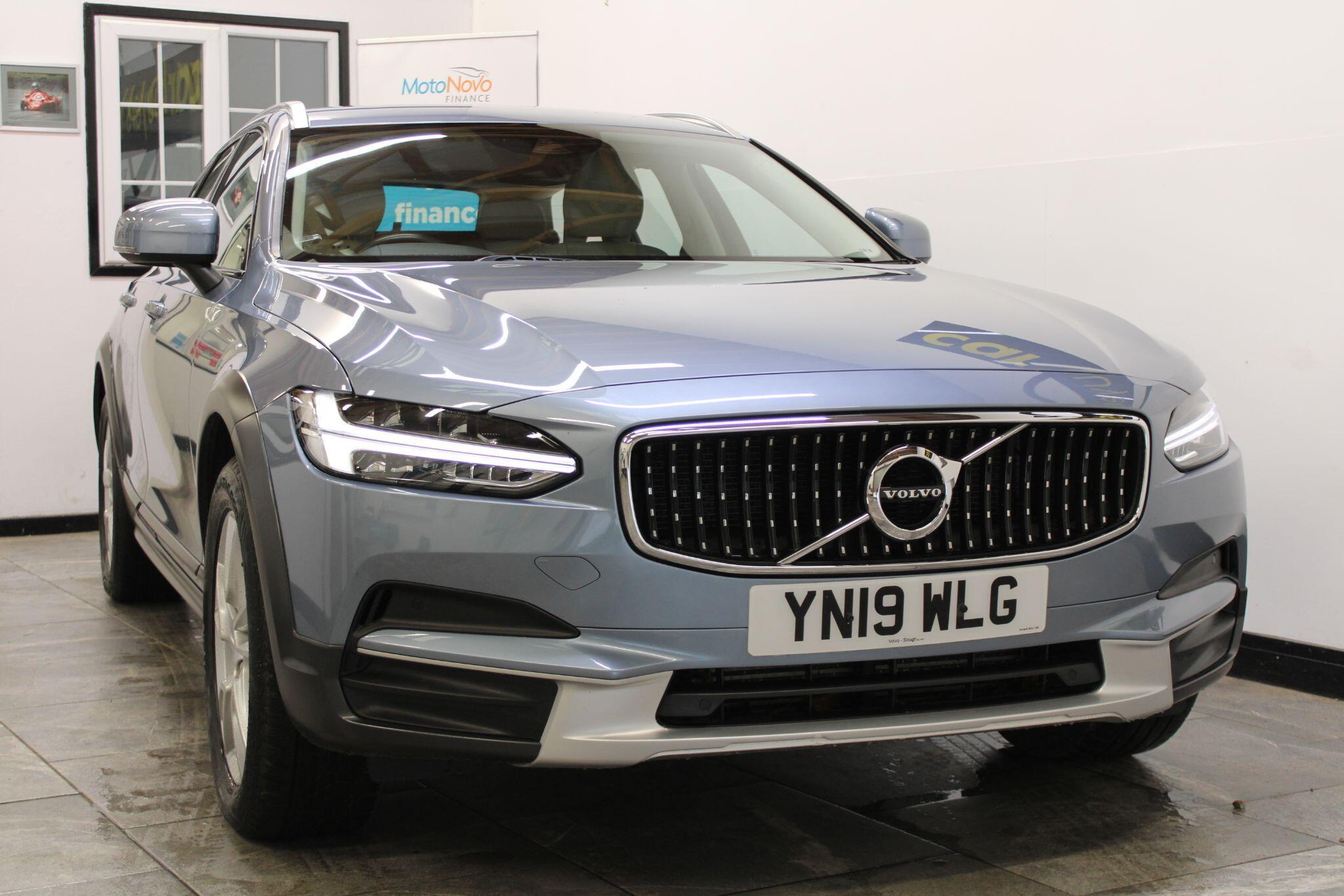 Volvo V90 CROSS COUNTRY - Image 7