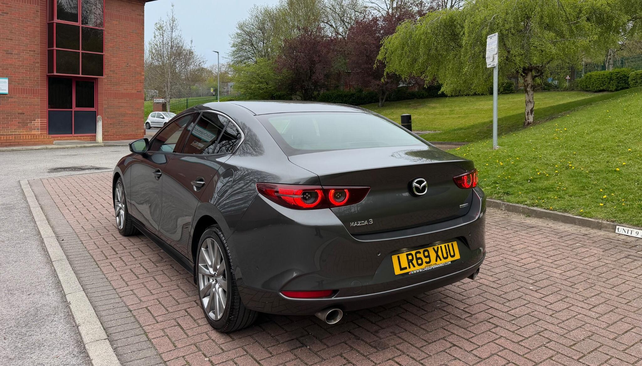 Mazda MAZDA3 - Image 5