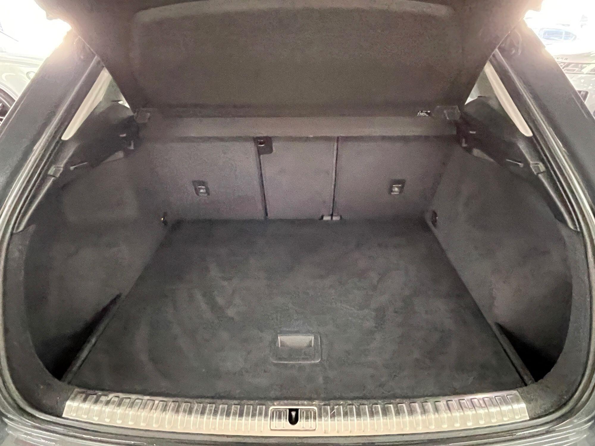 Audi Q3 - Image 16