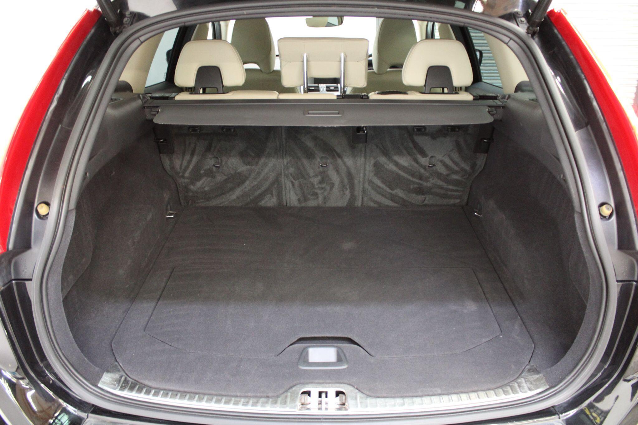 Volvo XC60 - Image 16