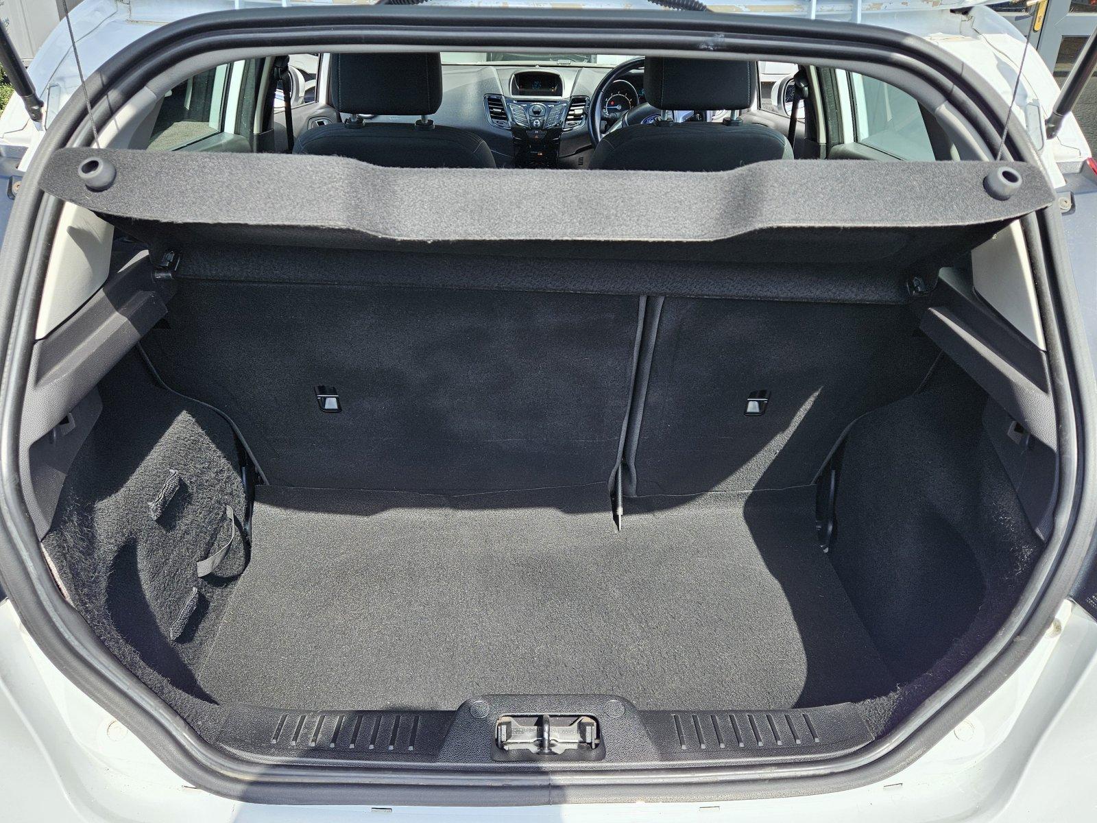 Ford Fiesta - Image 20