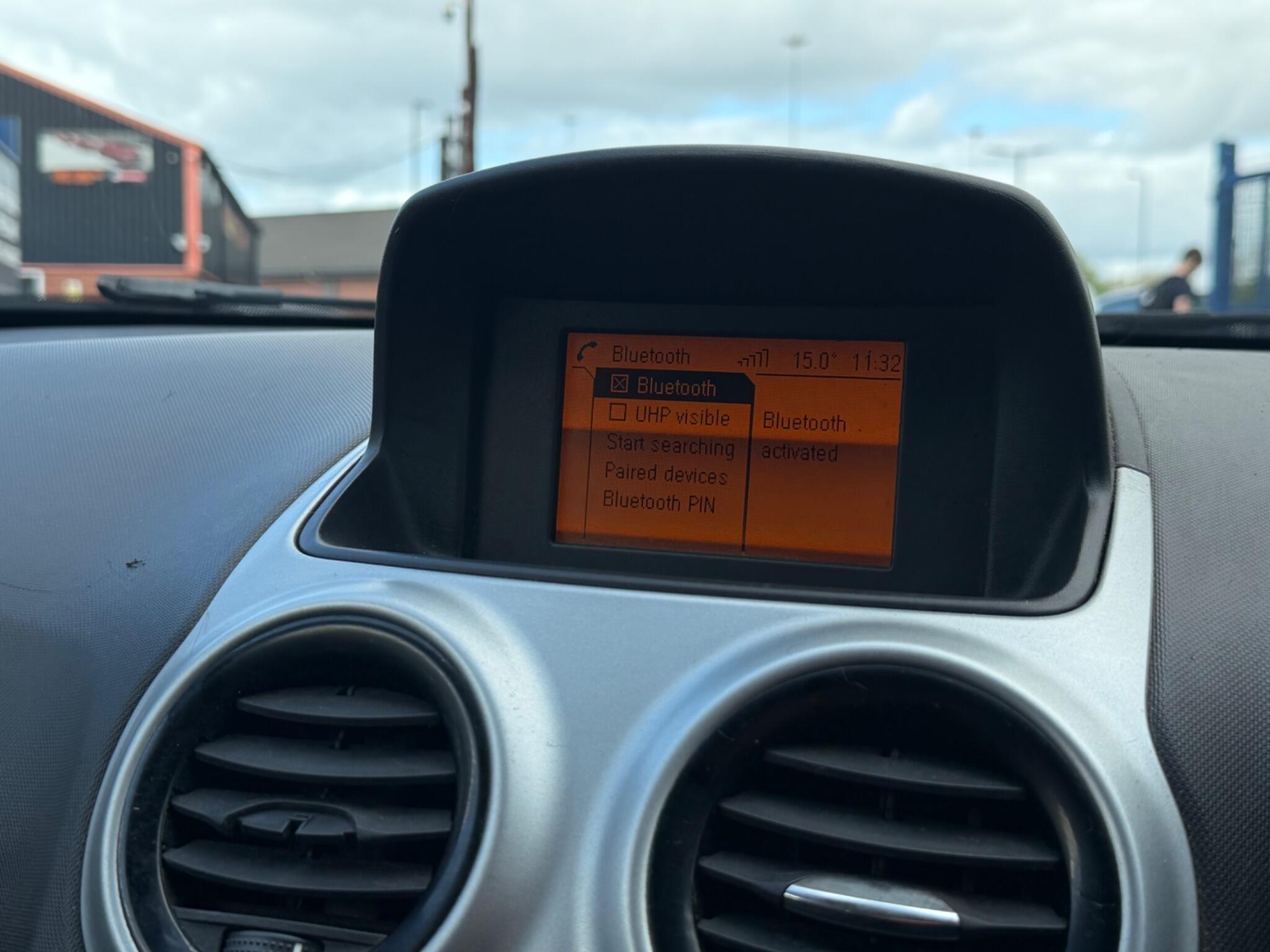 Vauxhall Corsa - Image 17