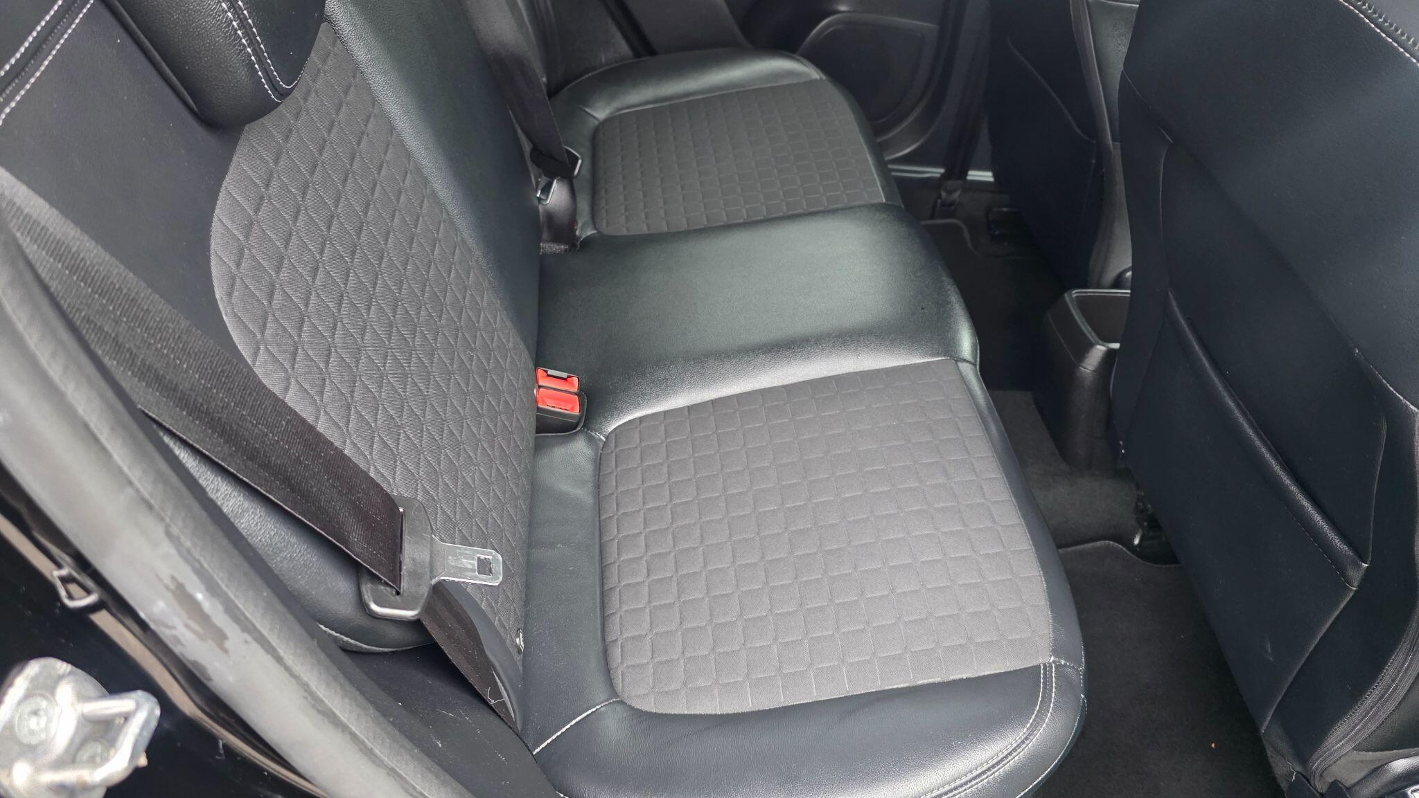Ford Fiesta - Image 37