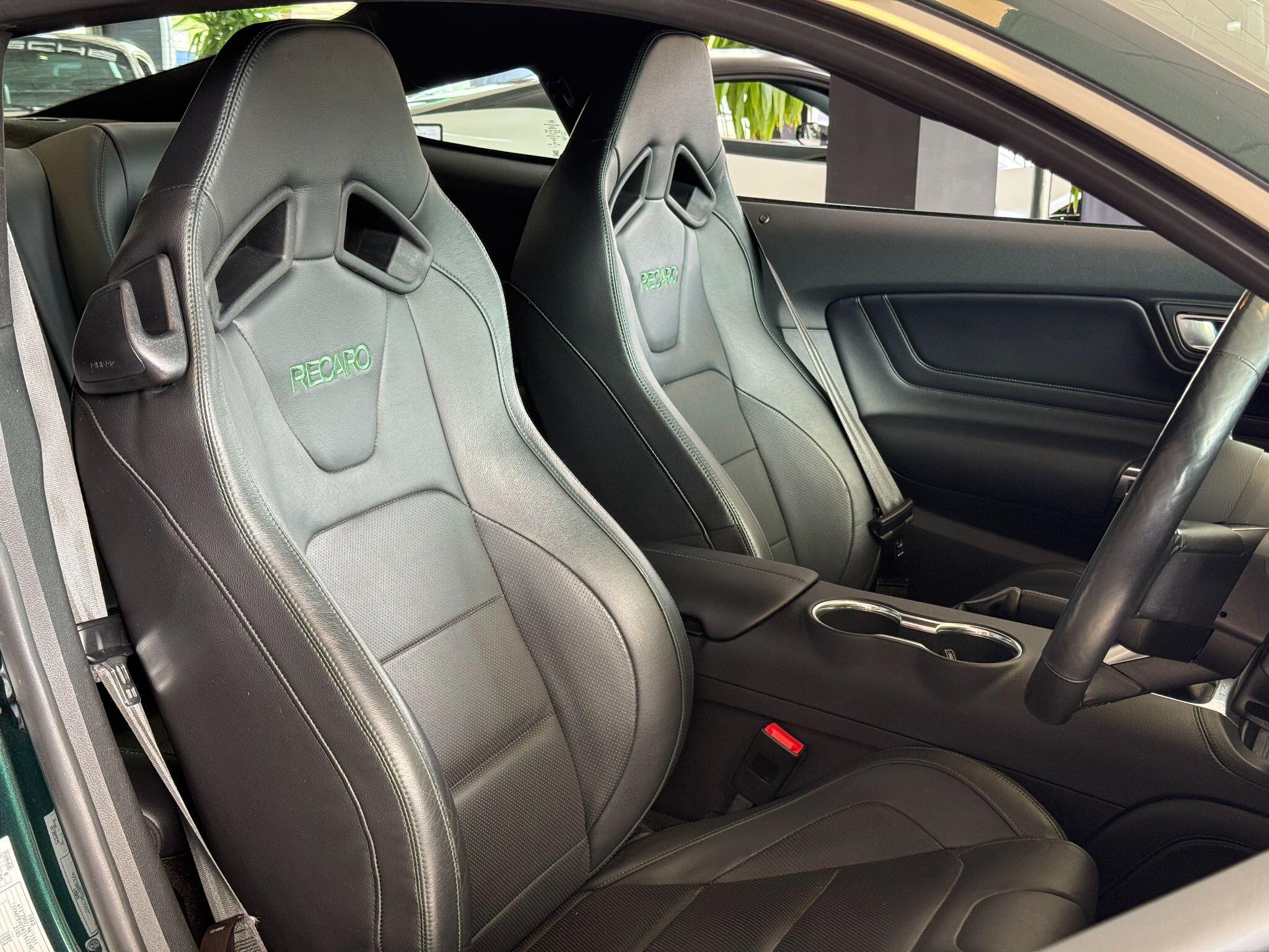 Ford Mustang - Image 3