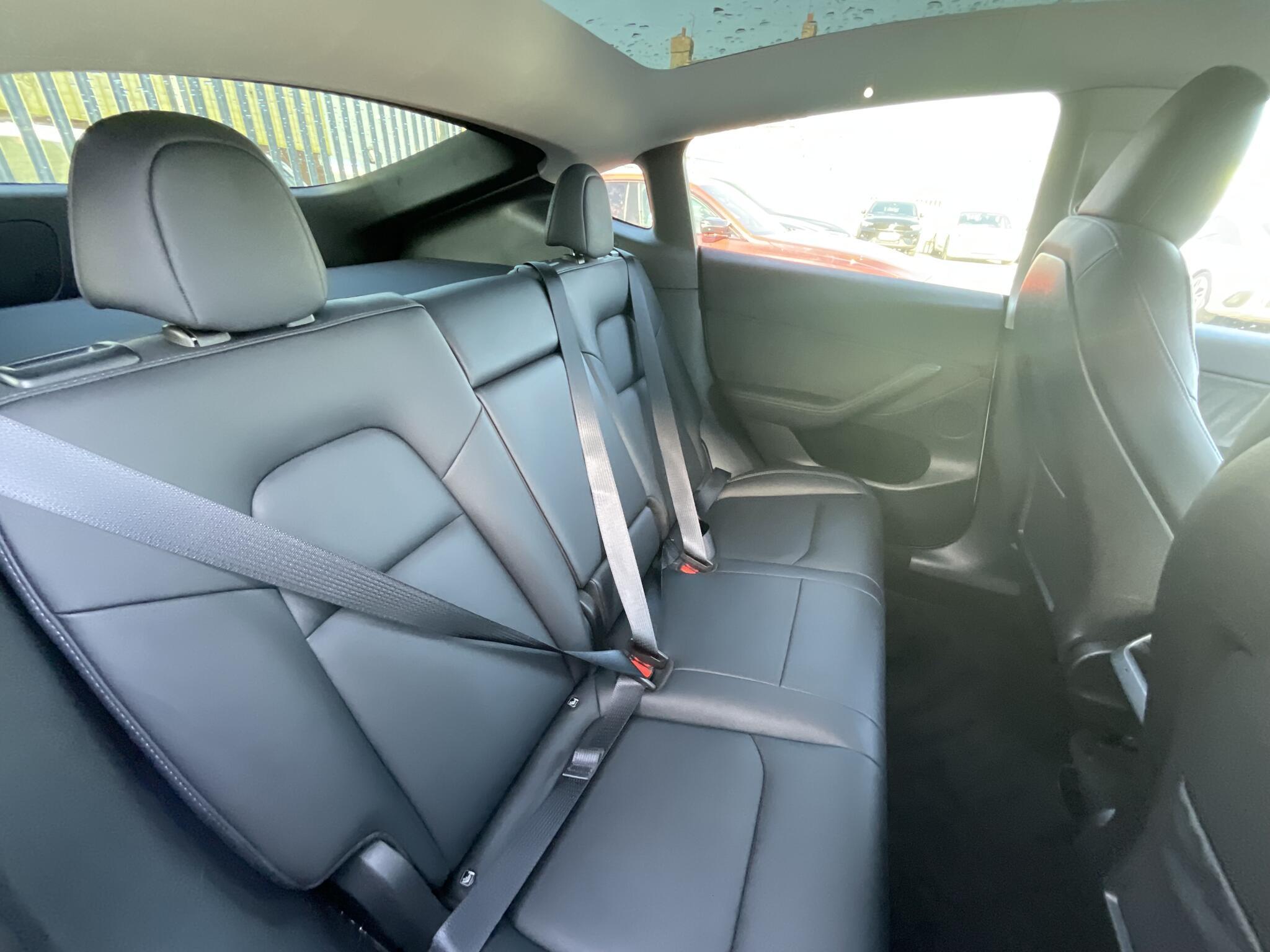 Tesla Model Y - Image 11