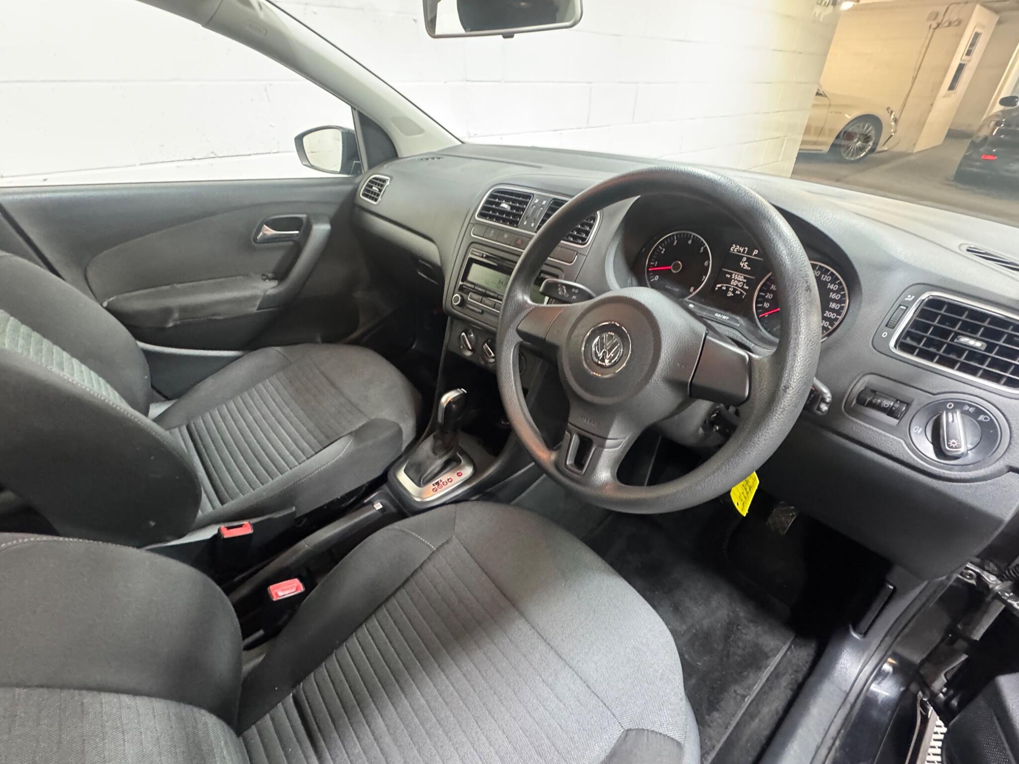 Volkswagen Polo - Image 9
