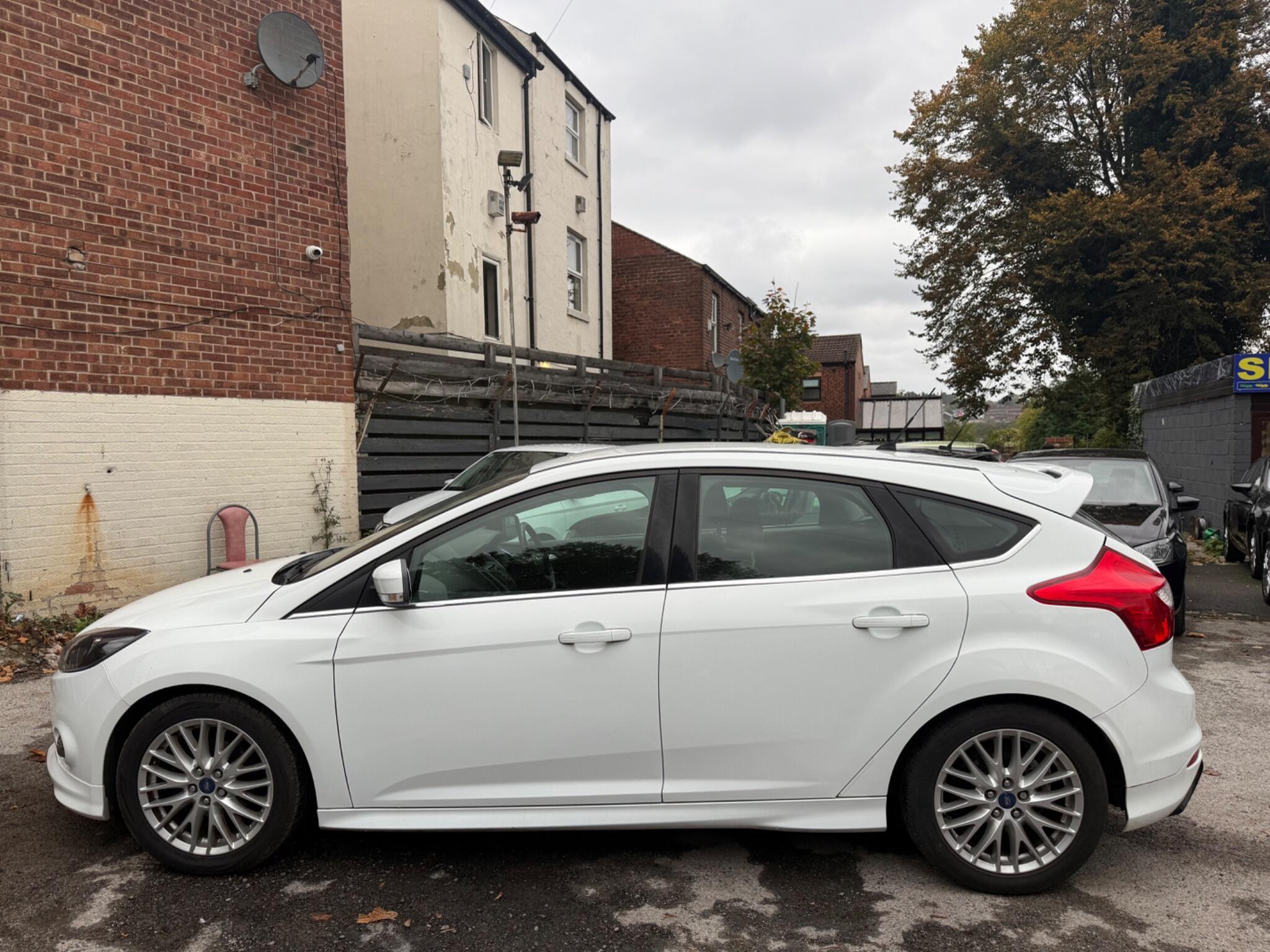 Ford Focus - Image 4