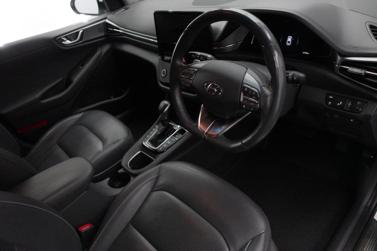 Hyundai Ioniq - Image 15