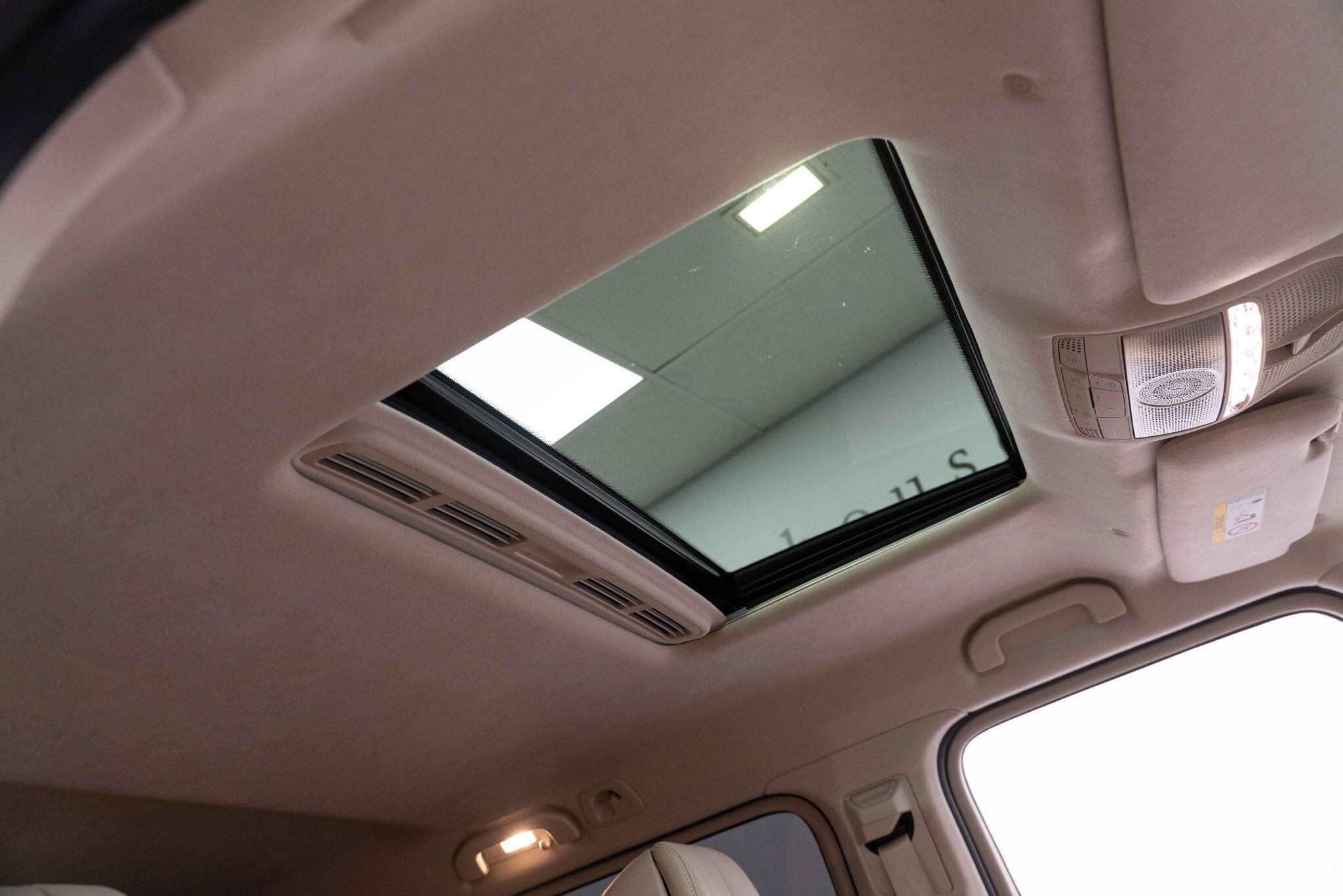 Mercedes G Class - Image 14