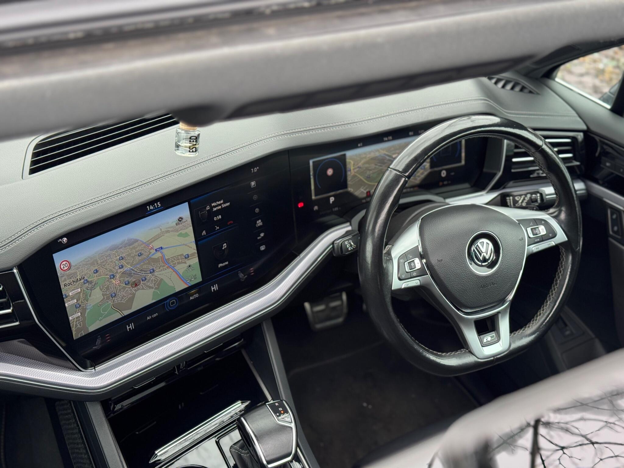 Volkswagen Touareg - Image 64