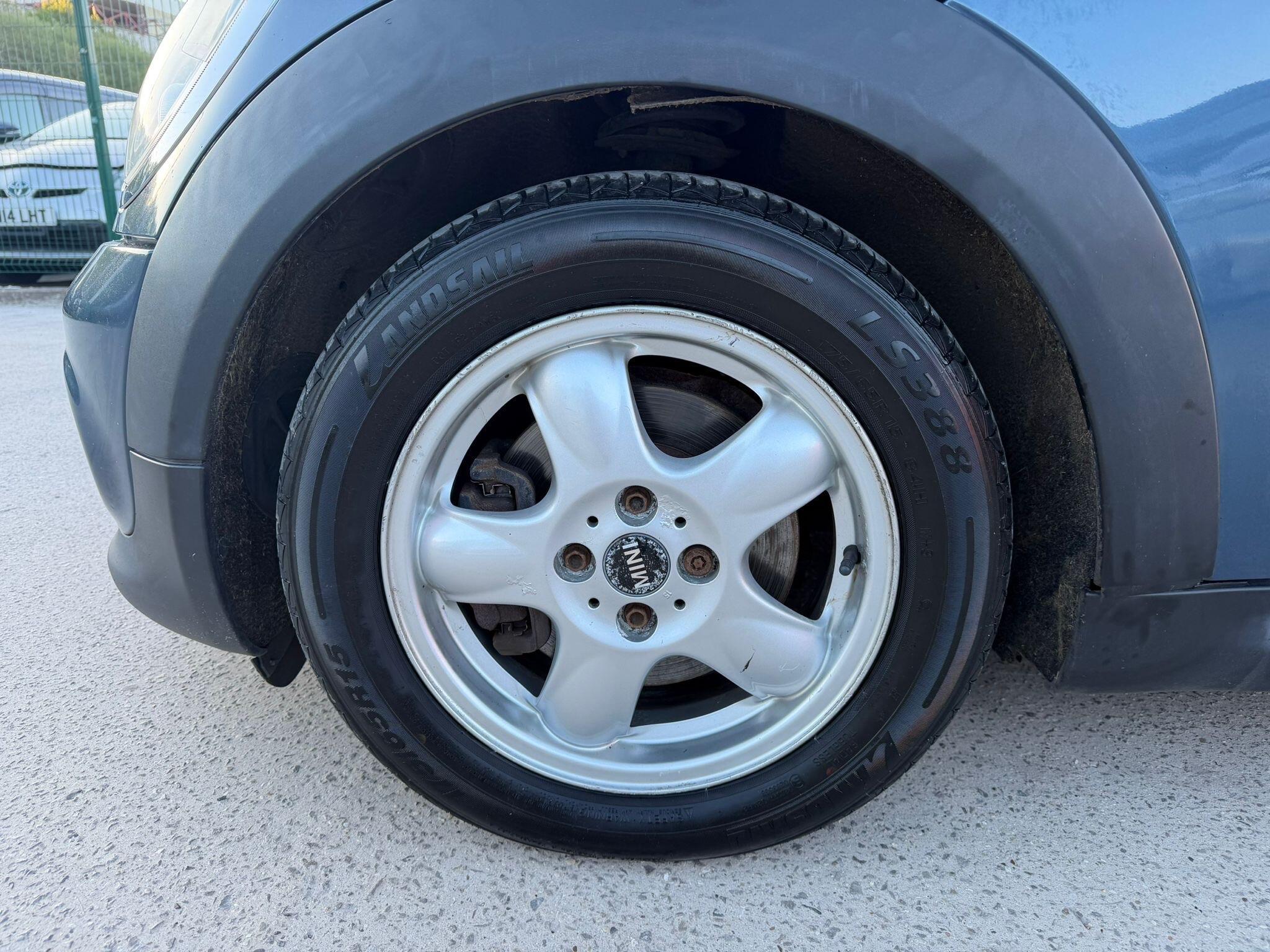 MINI Hatch - Image 22