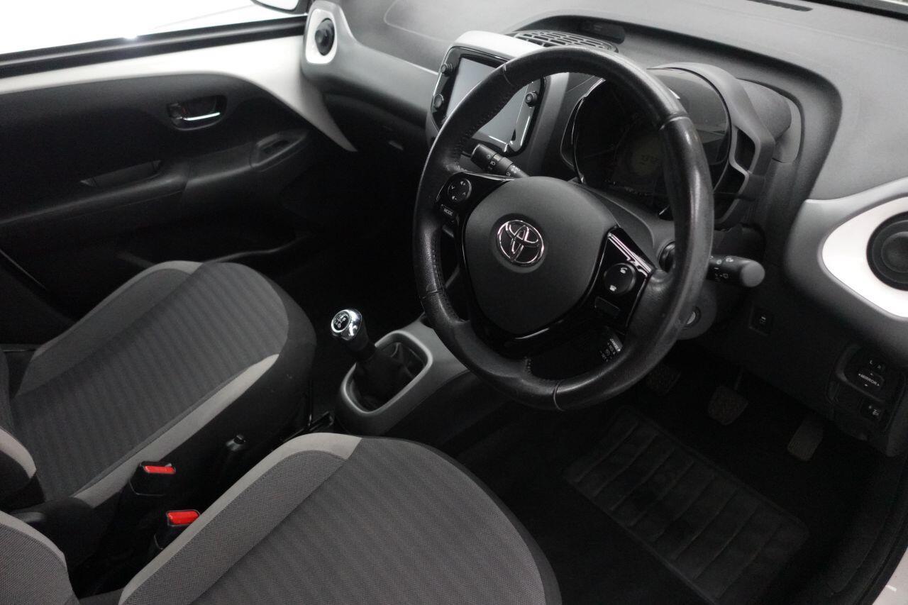 Toyota Aygo - Image 13