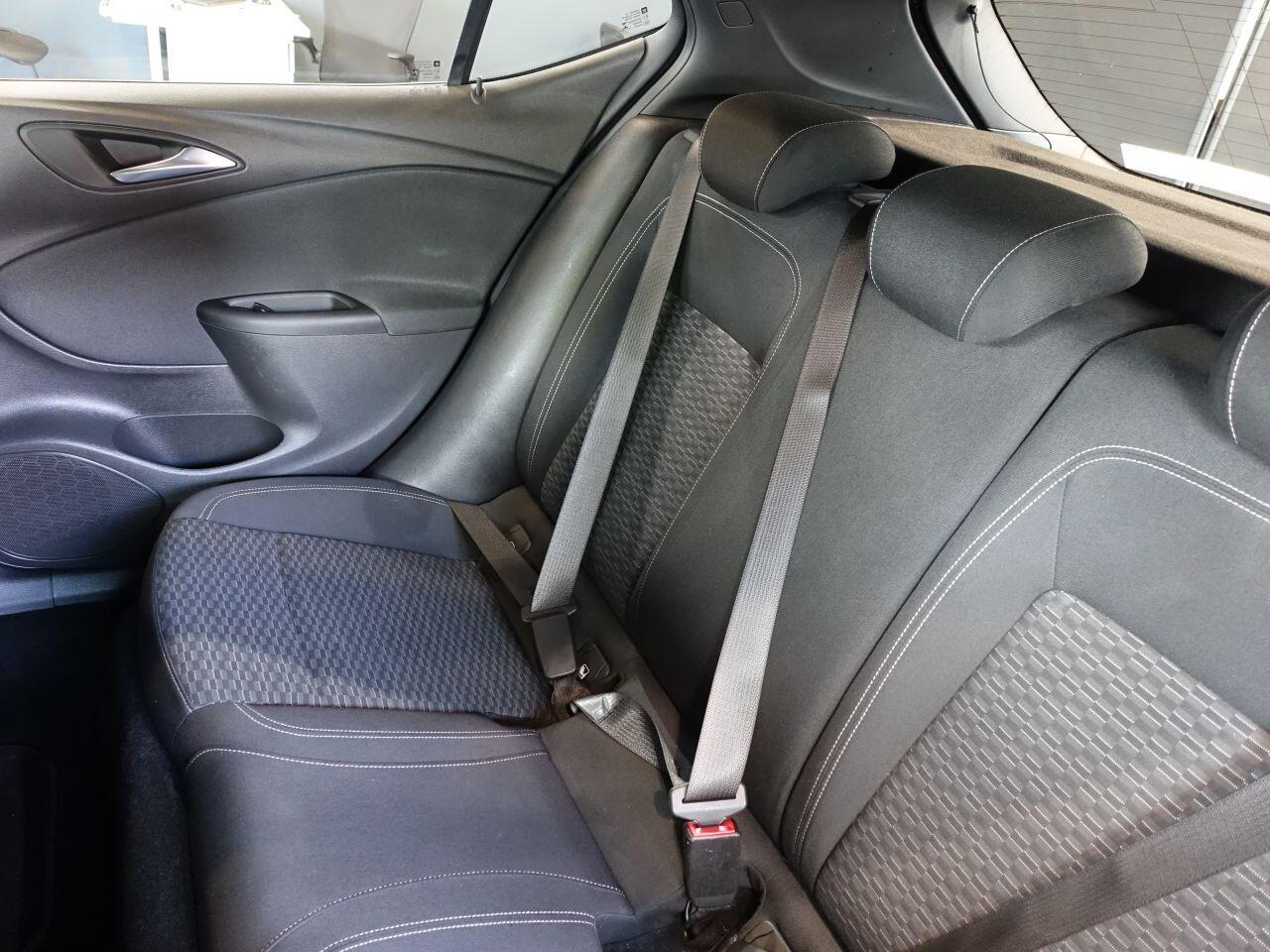 Vauxhall Astra - Image 17