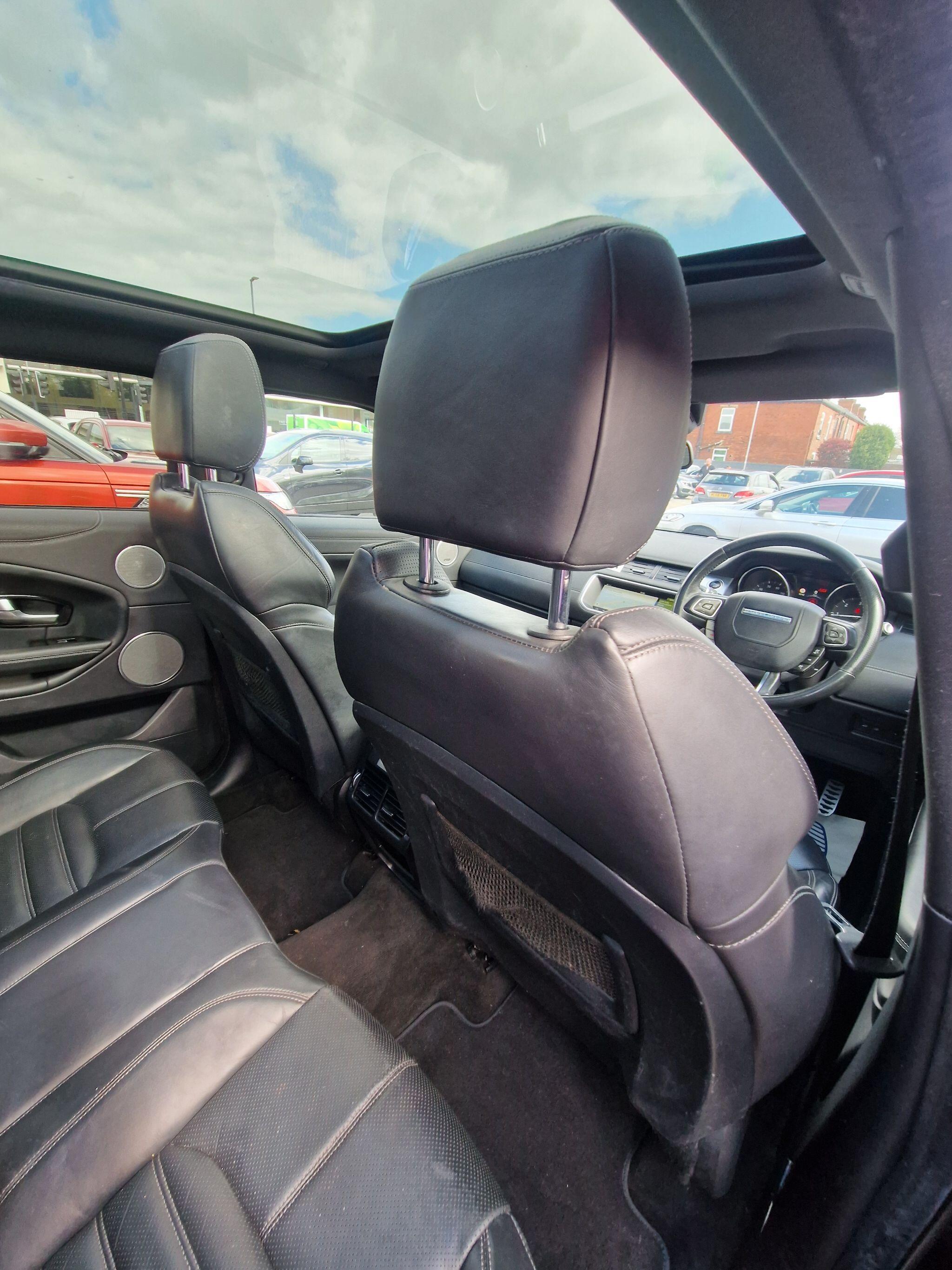 Land Rover Range Rover Evoque - Image 32