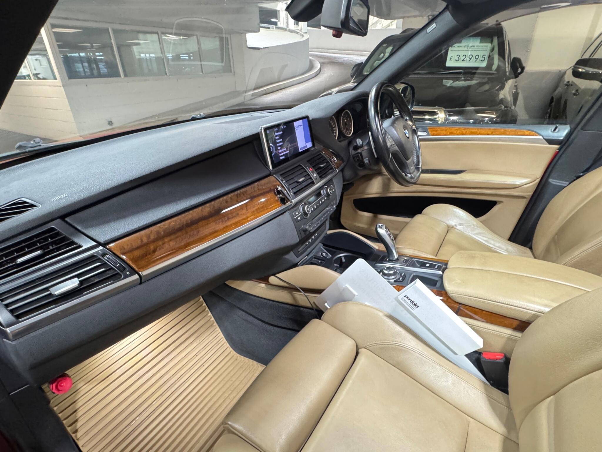 BMW X5 M - Image 12