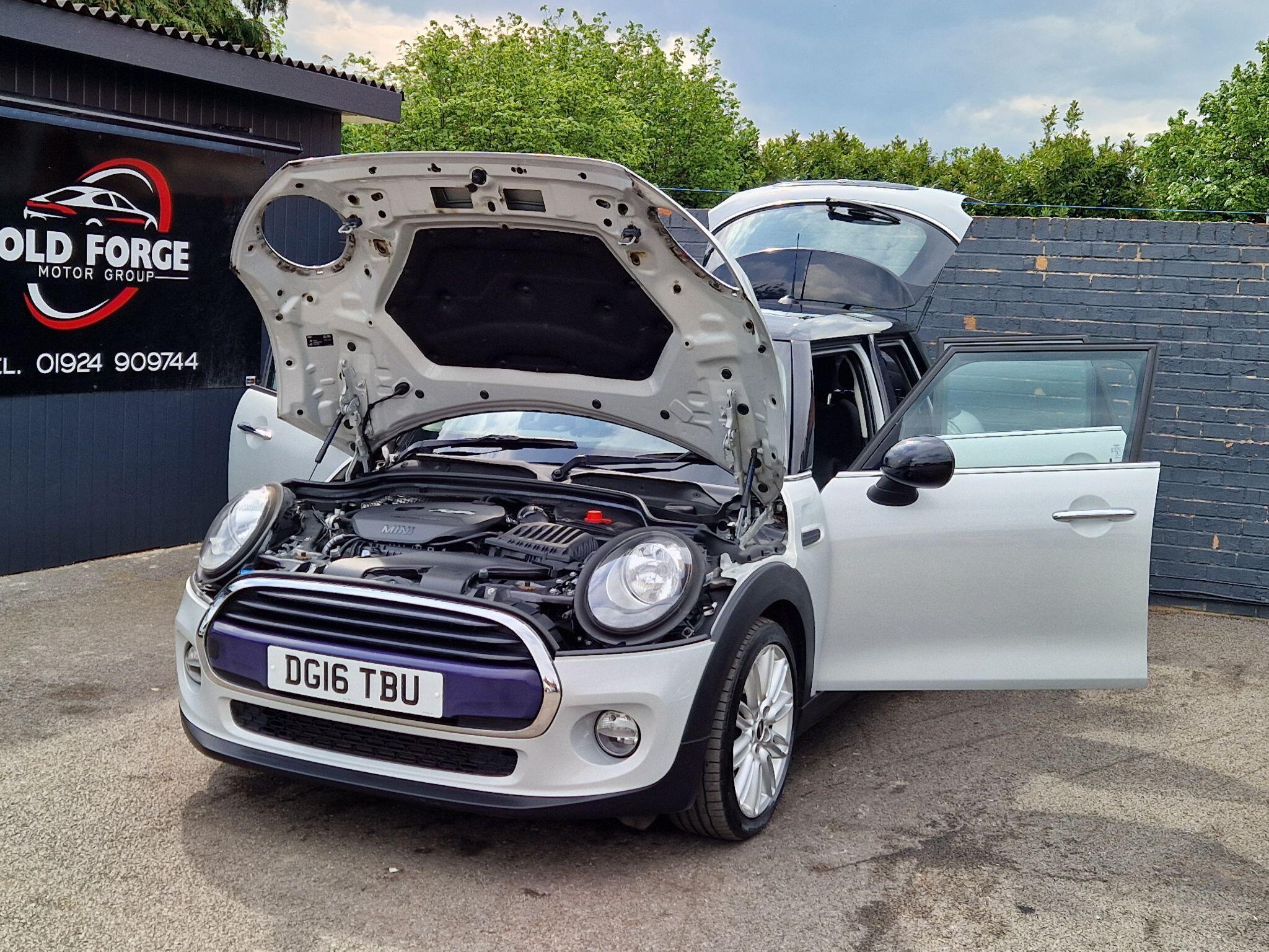 MINI Hatch - Image 14