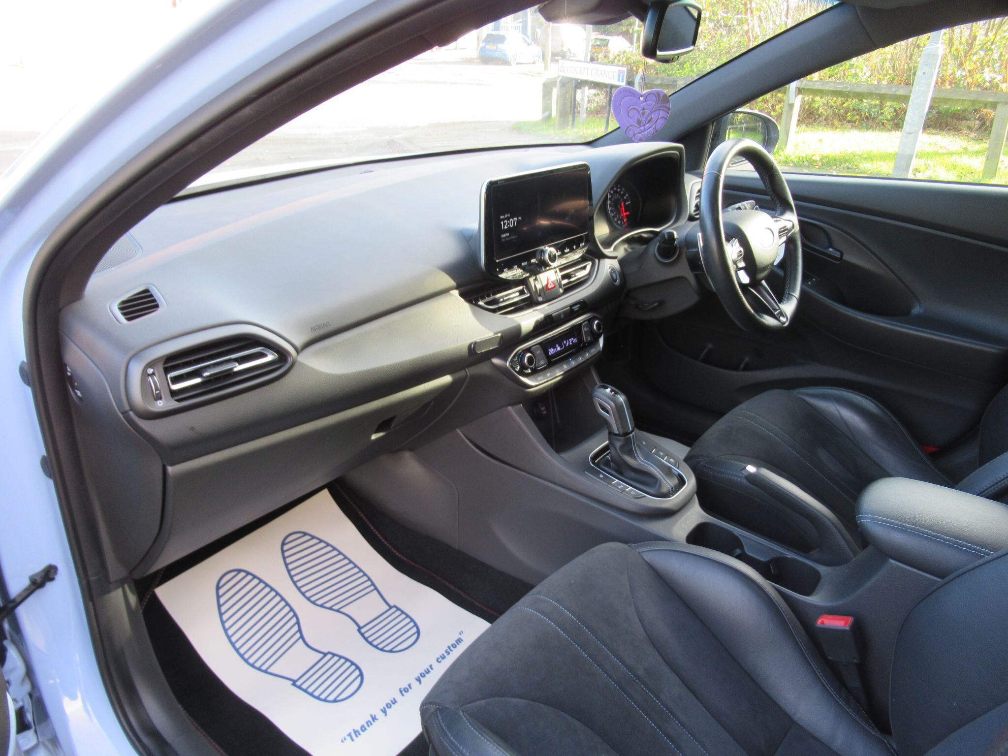 Hyundai i30 - Image 16