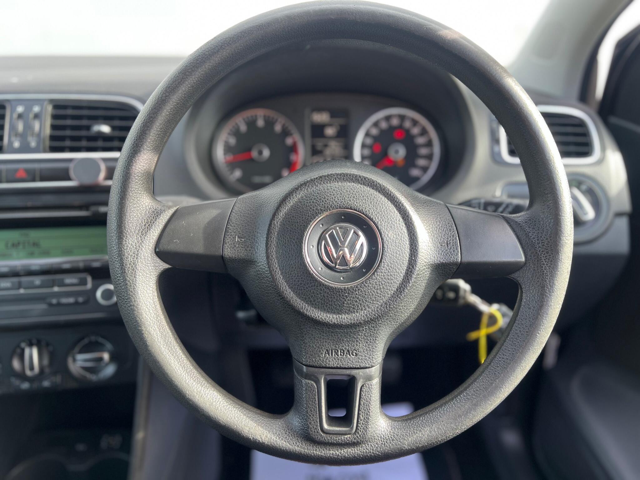 Volkswagen Polo - Image 16