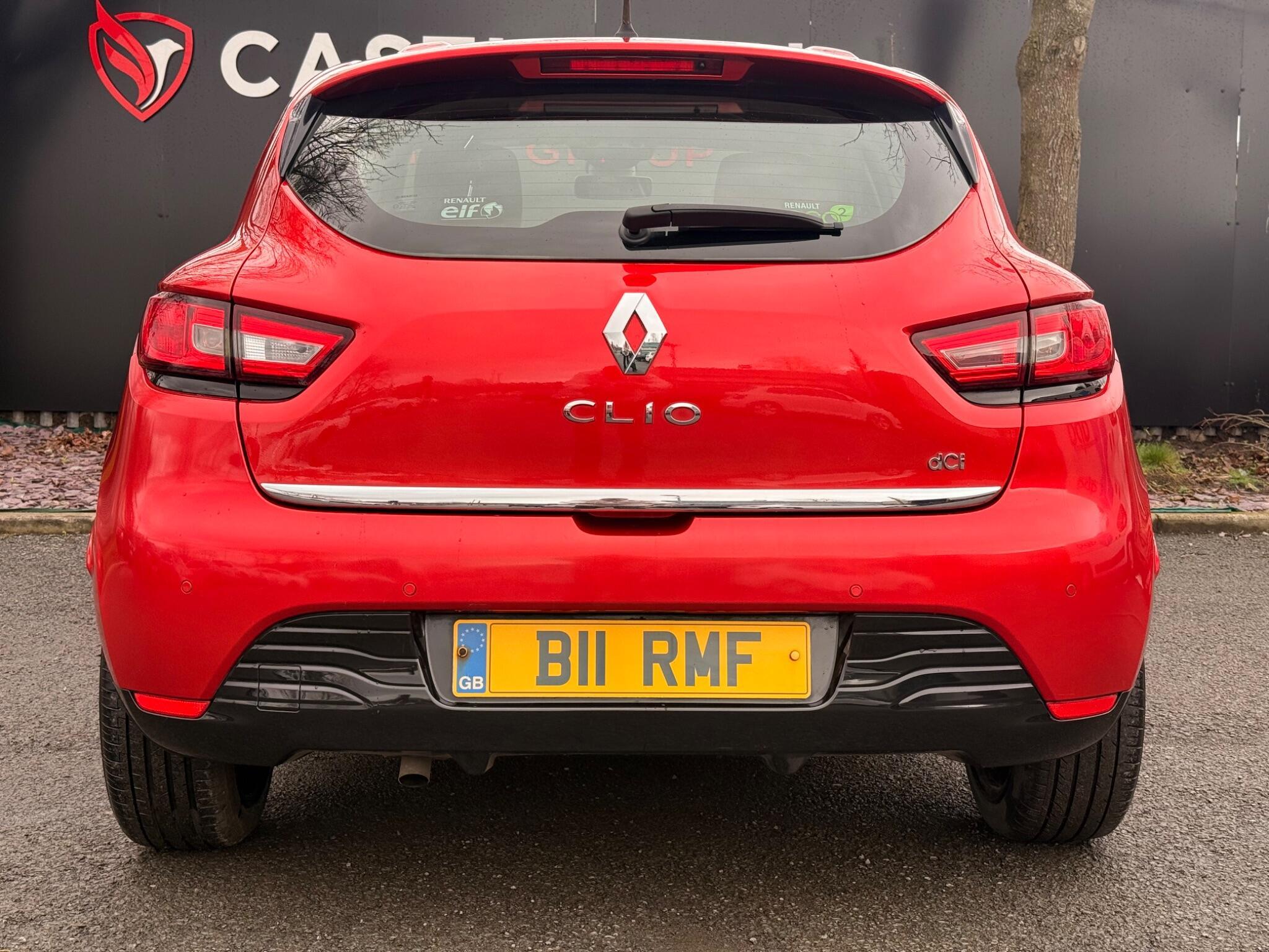 Renault Clio - Image 4