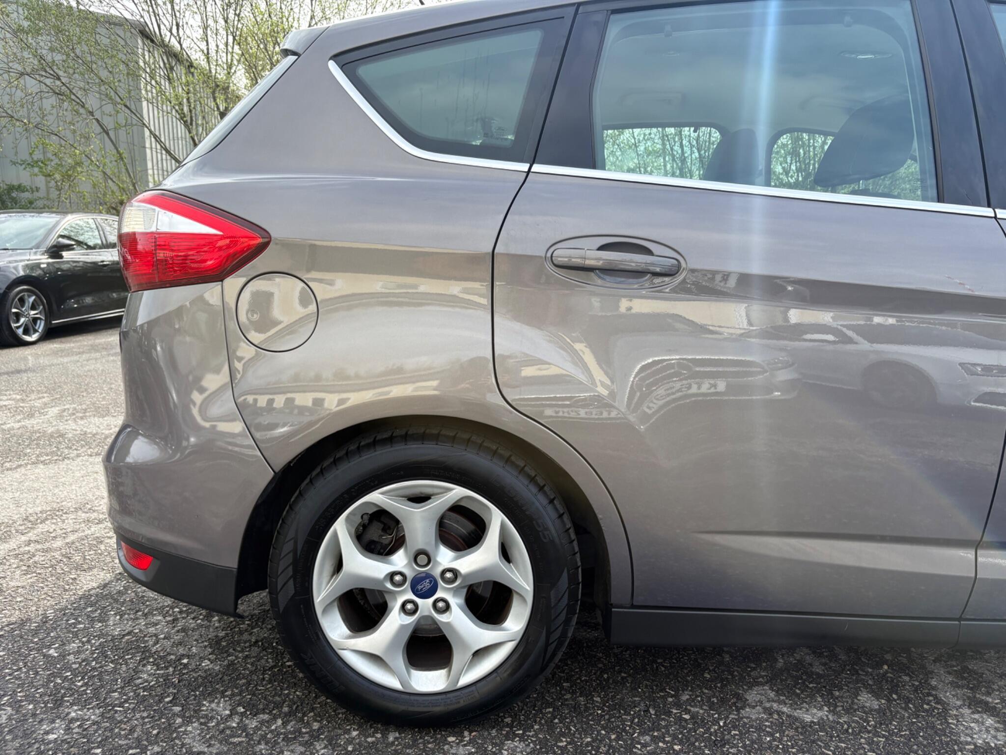 Ford C-MAX - Image 19