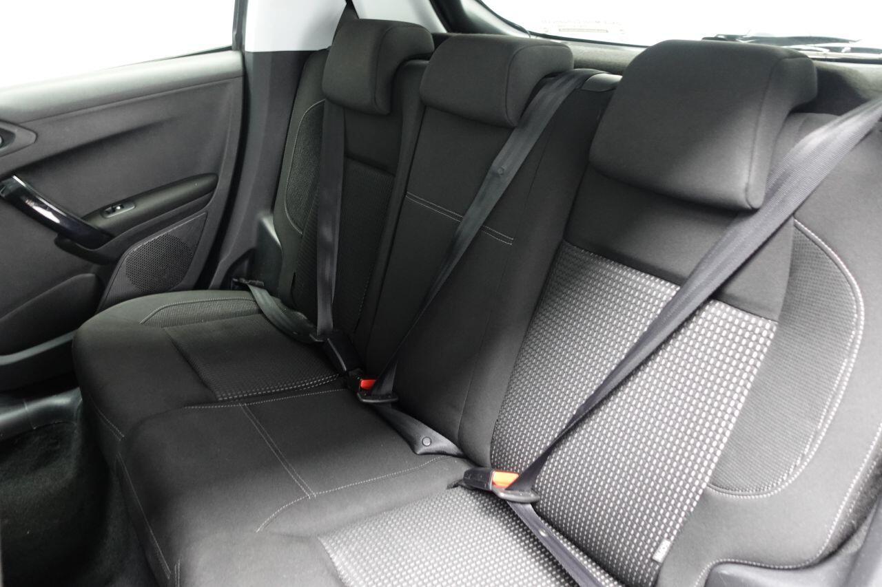 Peugeot 208 - Image 20