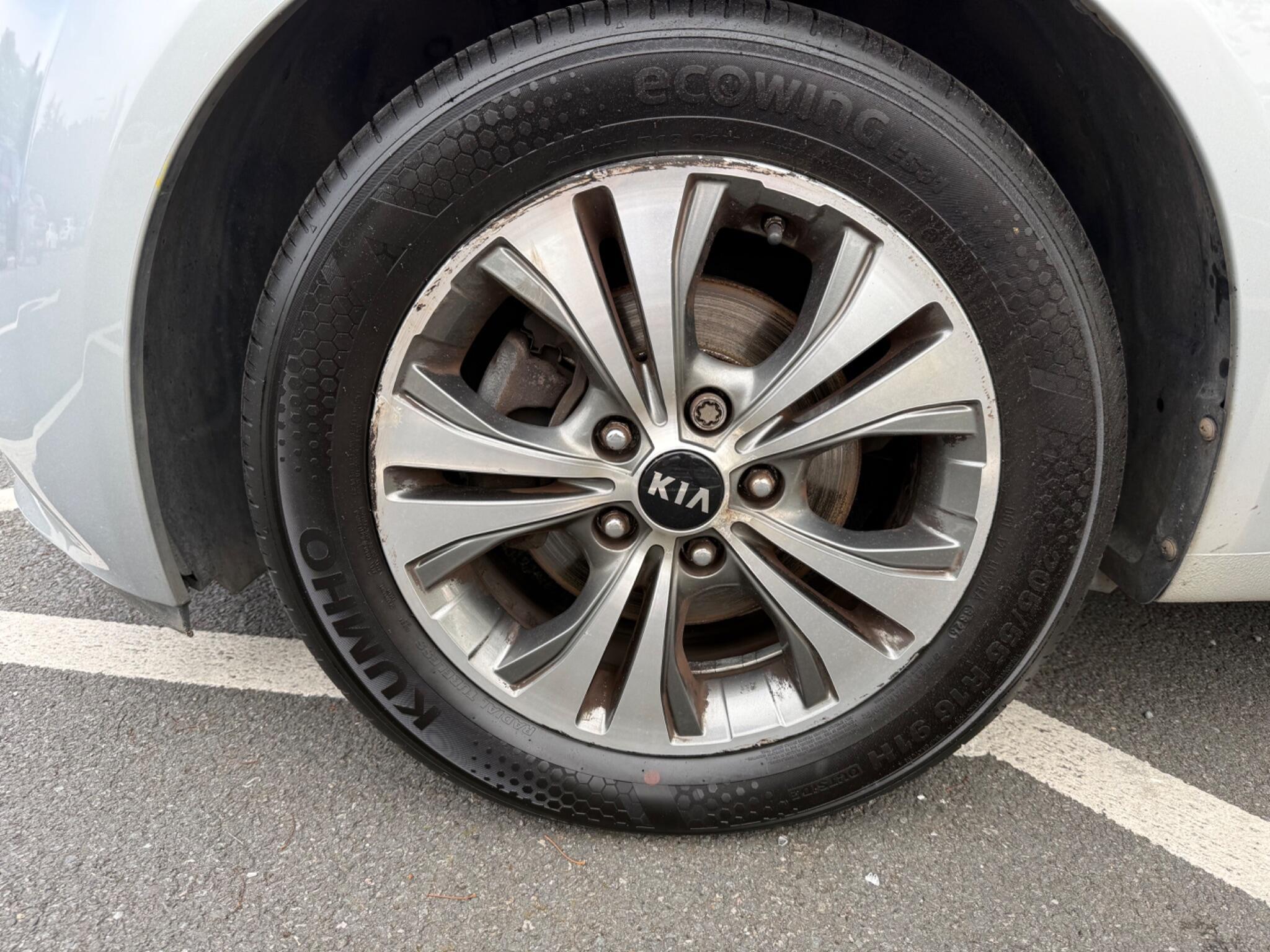 Kia Venga - Image 28