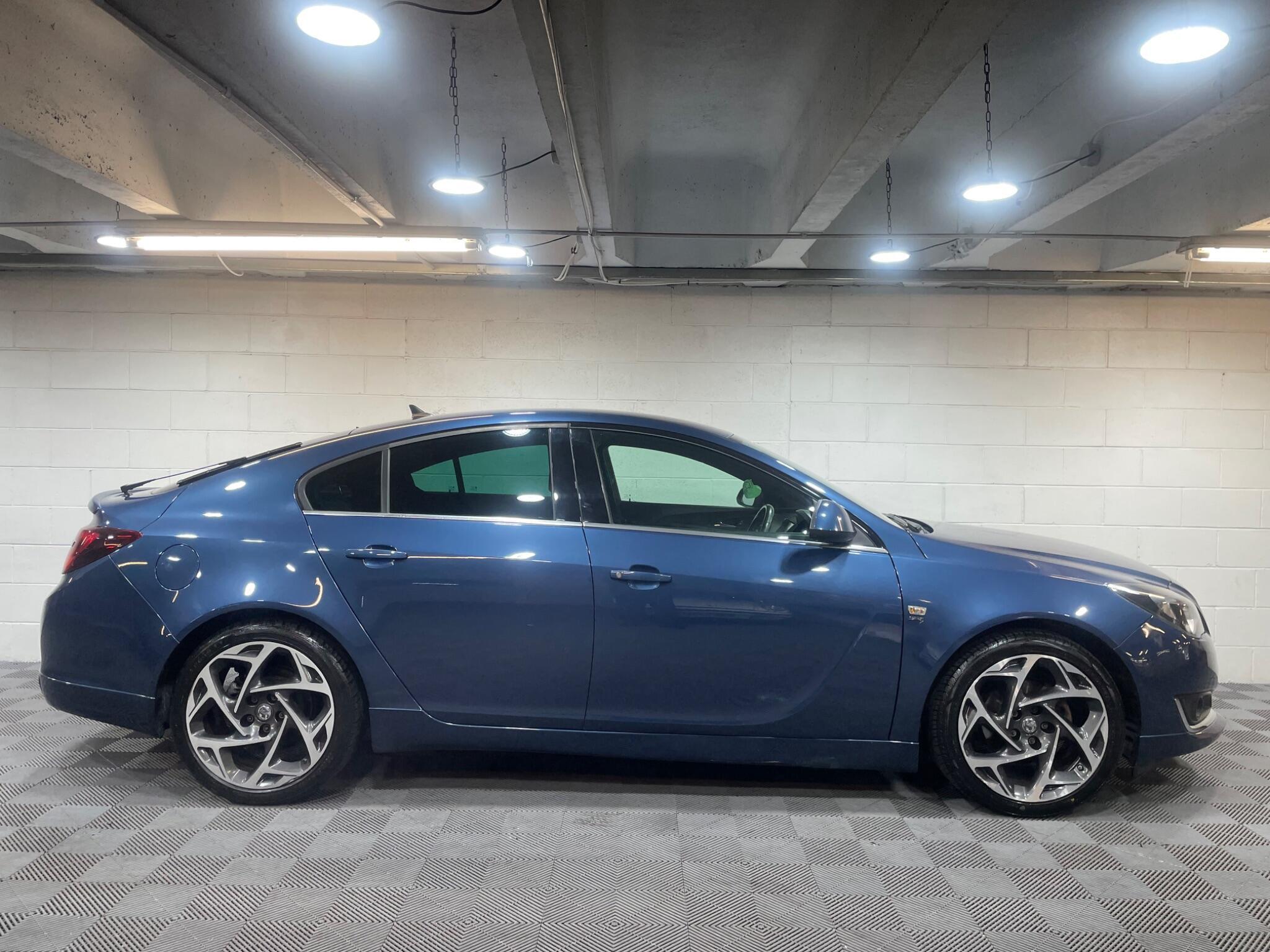Vauxhall Insignia - Image 5