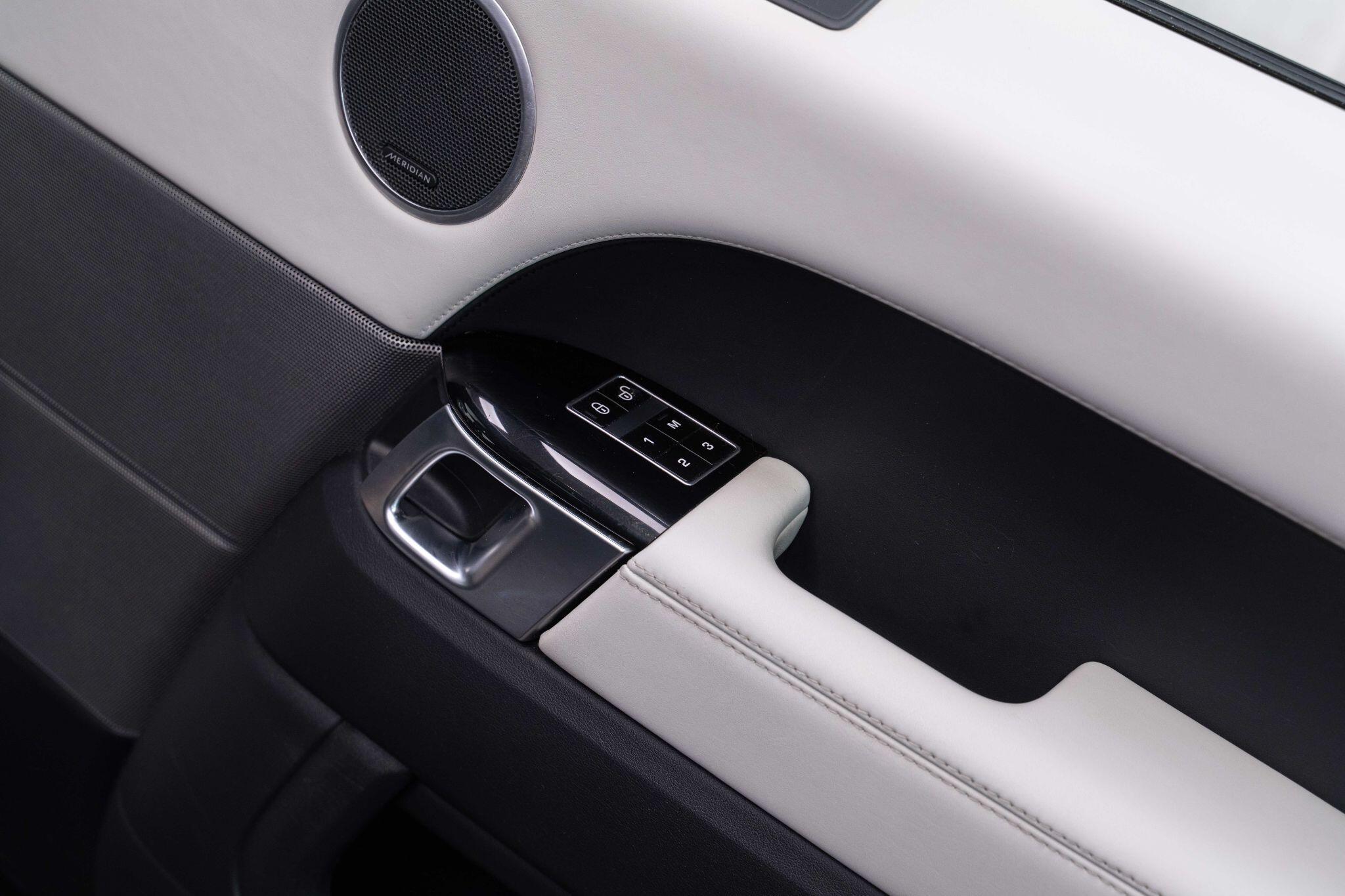 Land Rover RANGE ROVER SPORT - Image 55